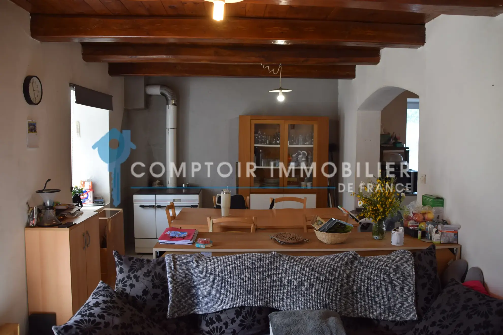 Maison ancienne rénovée de 91 m² avec parcelles à proximité du lac d’Issarles en Ardèche 