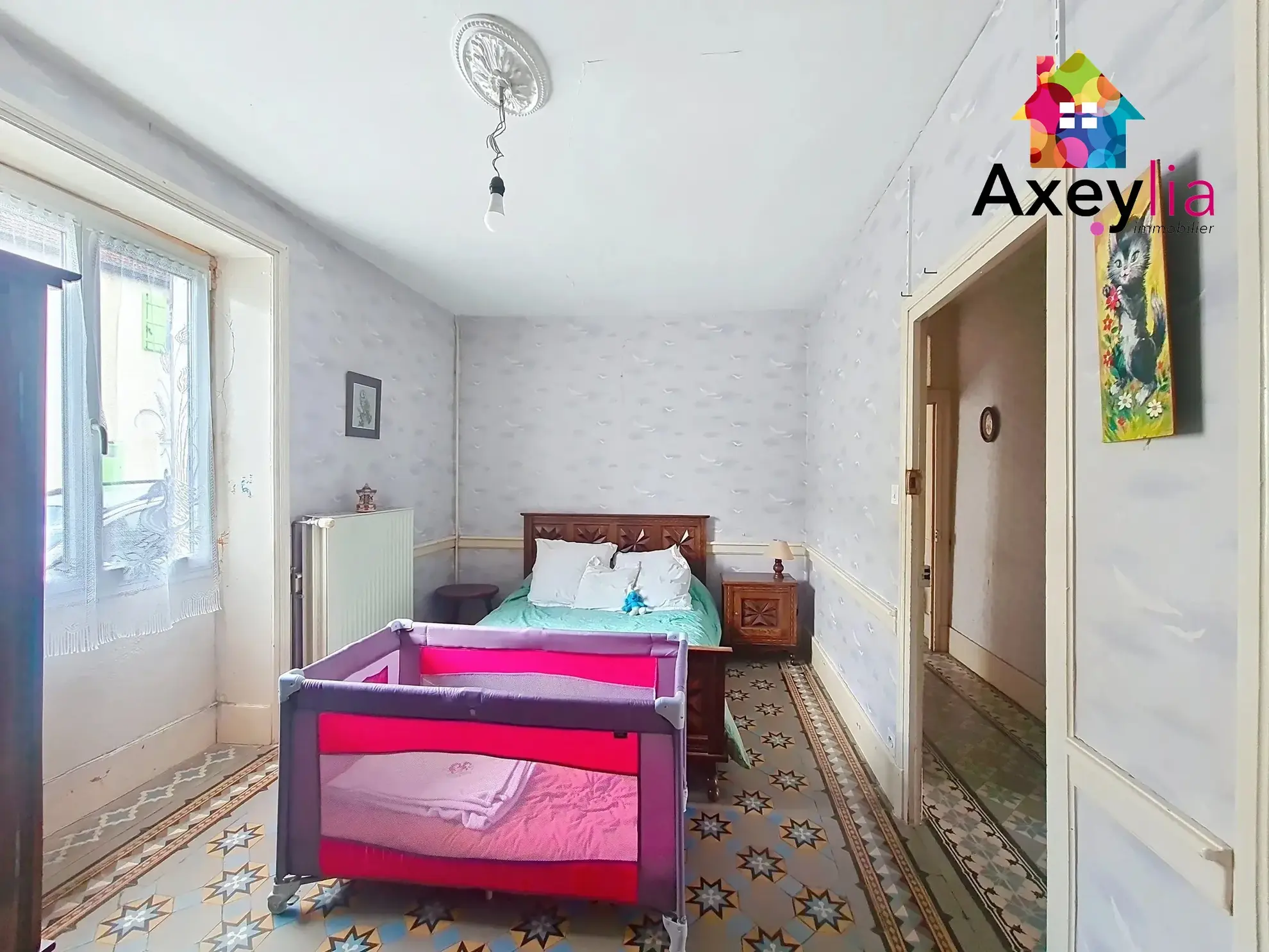 Maison à rénover de 225 m² avec dépendances à Marcigny 