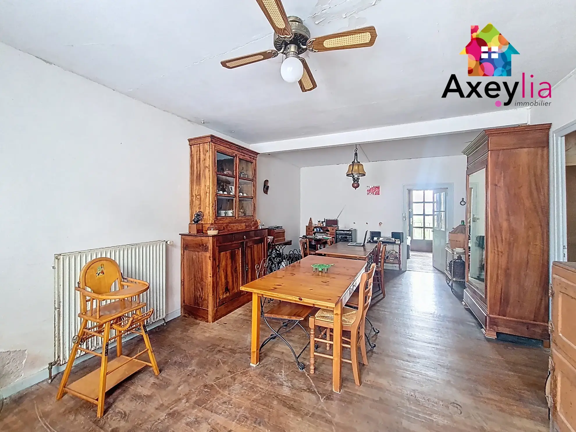 Maison à rénover de 225 m² avec dépendances à Marcigny 