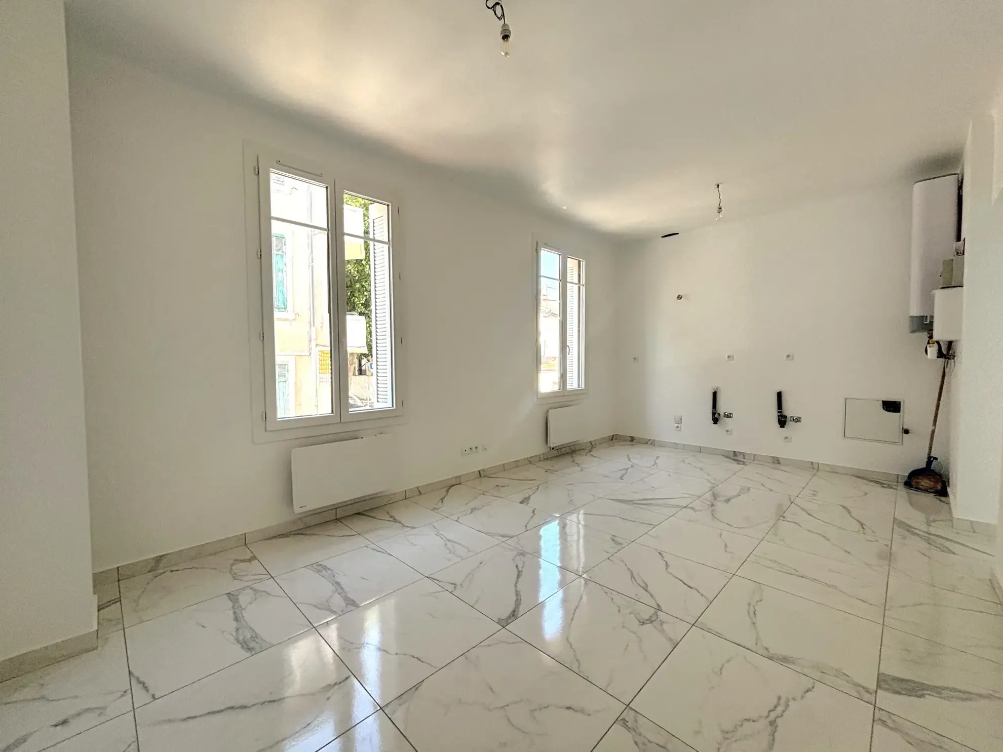 Appartement T2 rénové de 36m² à Toulon, quartier Loubière, proche commodités