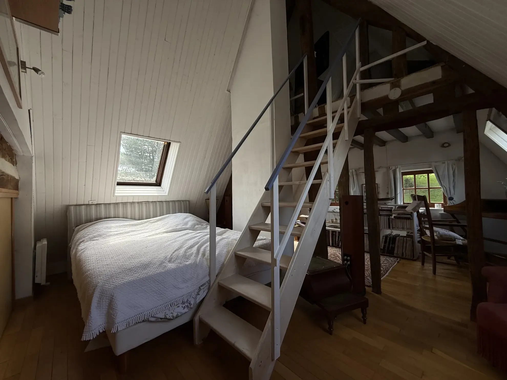 Maison de caractère avec terrain et vue dégagée à Guérquesalles 