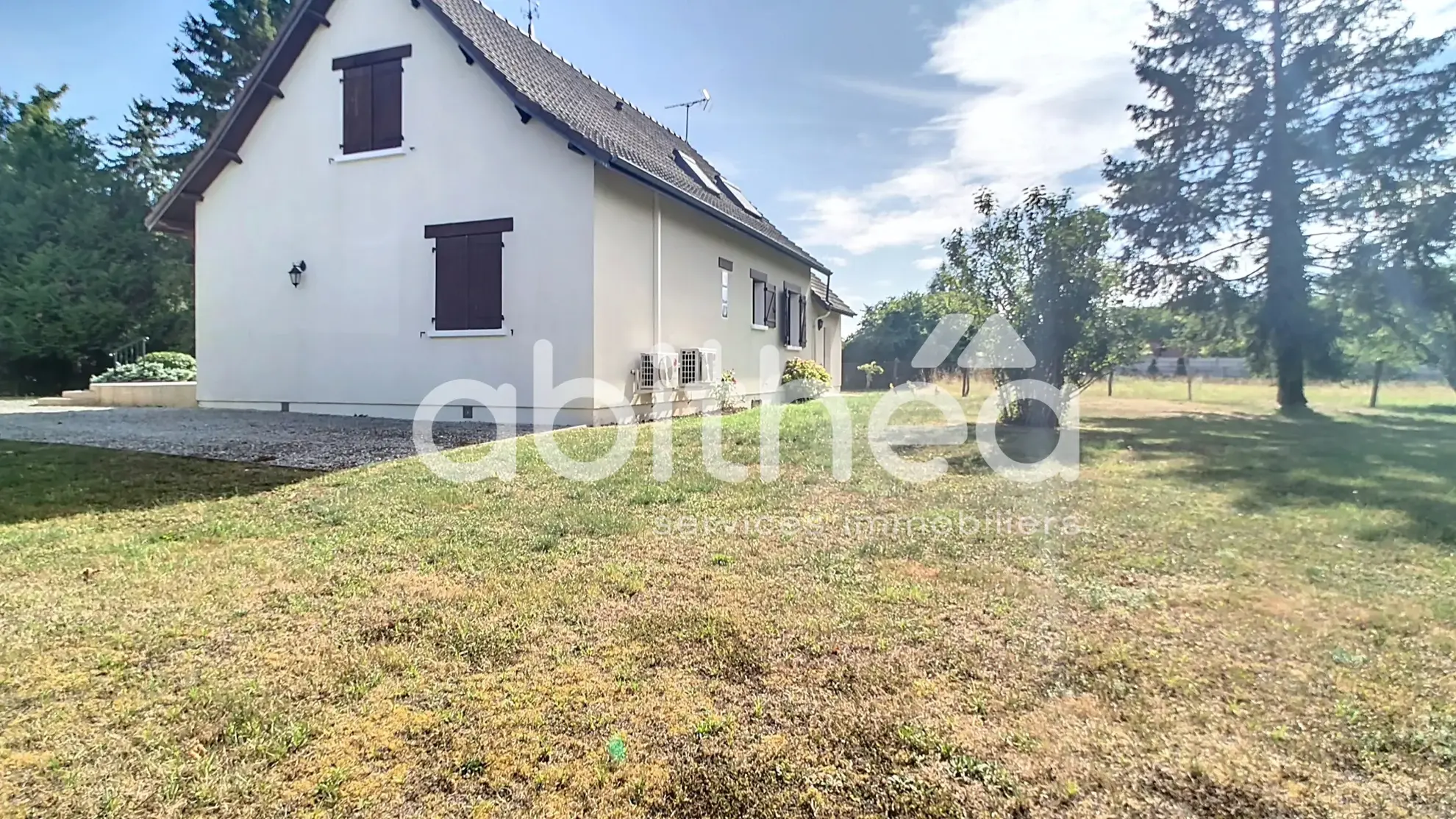 Charmante maison à Piney de 131 m² avec terrain et panneaux solaires 