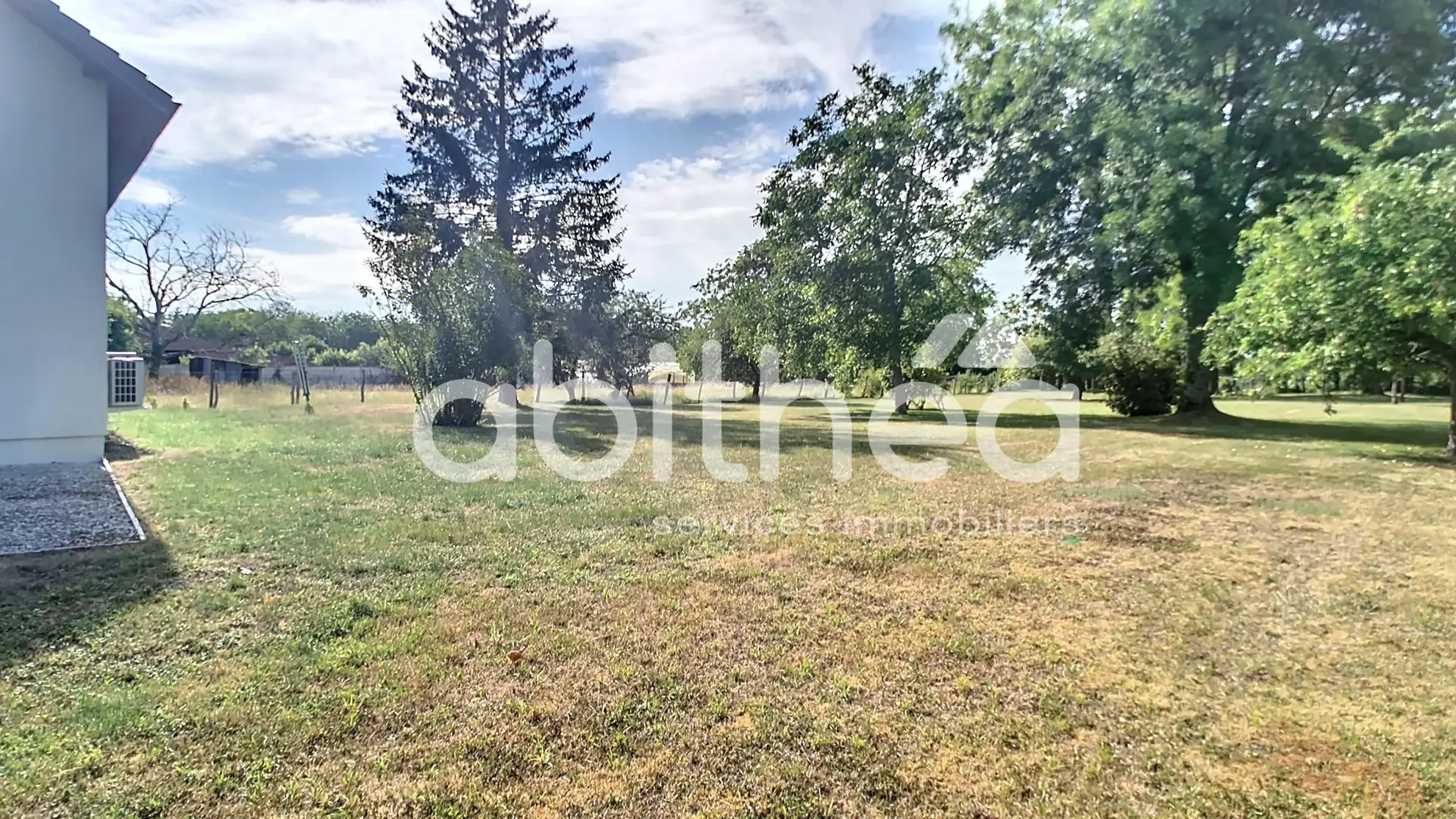 Charmante maison à Piney de 131 m² avec terrain et panneaux solaires 