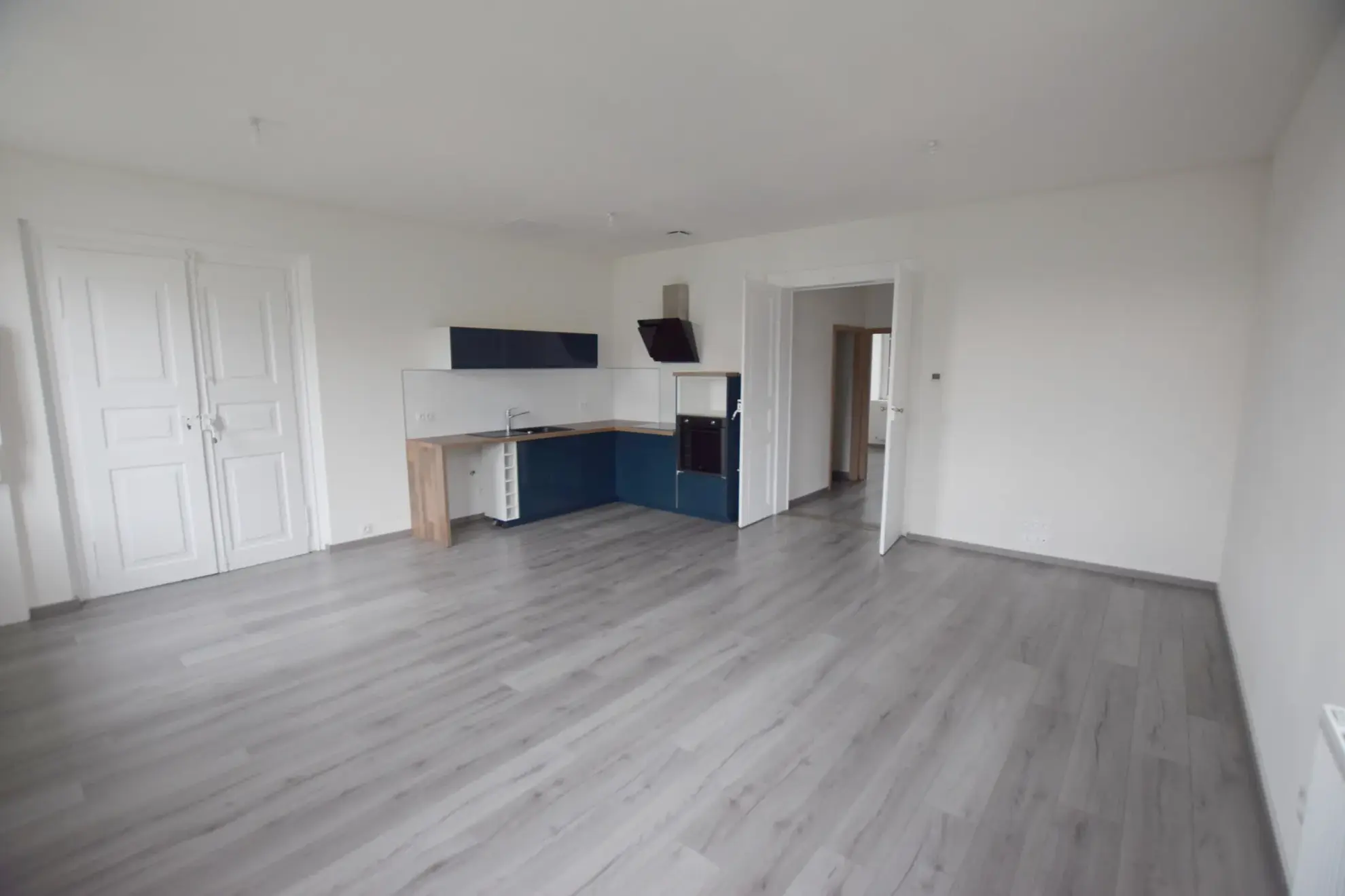 Appartements F4 rénové à Exincourt avec parking et annexes 