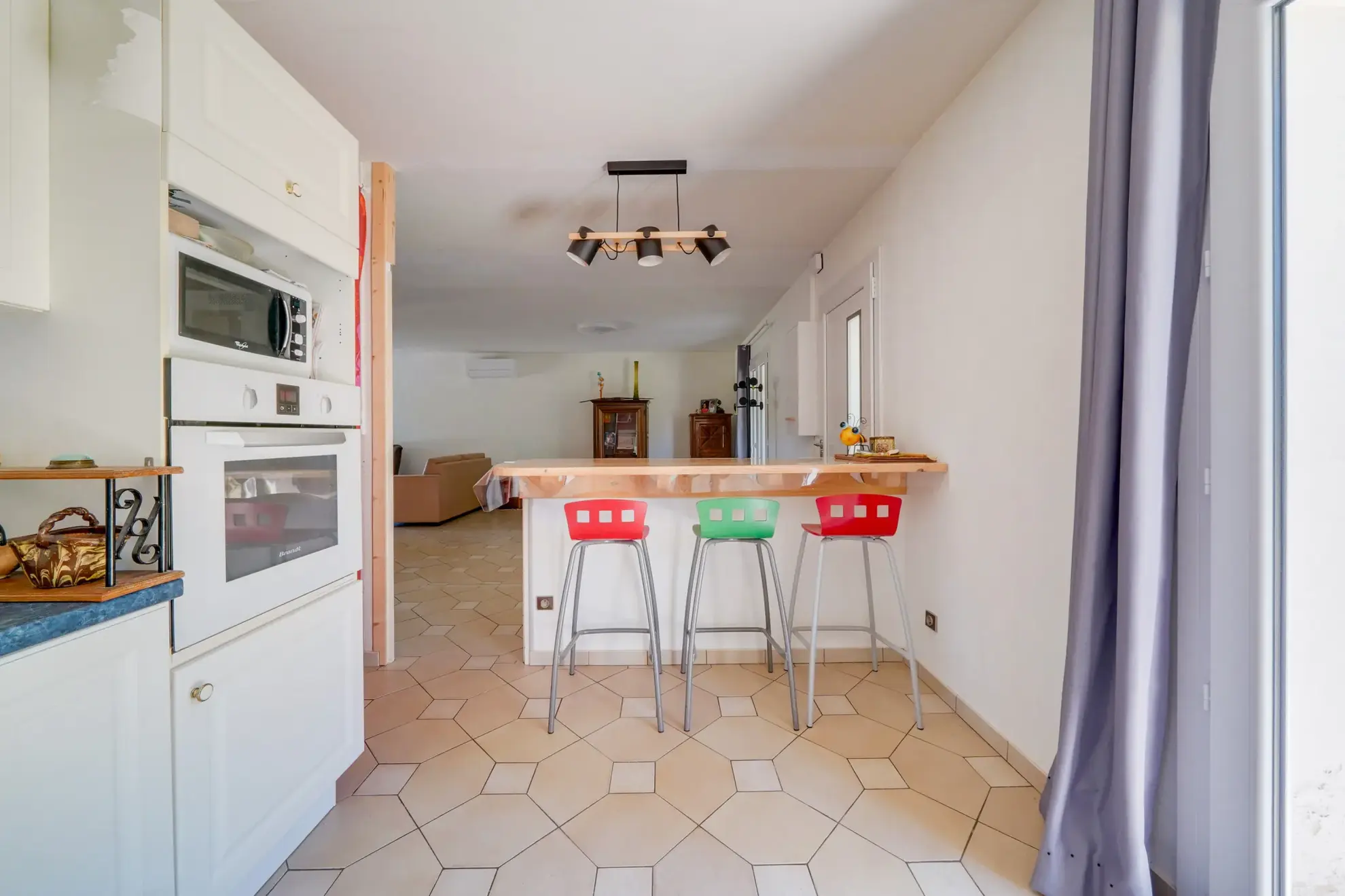 Maison 92 m2 avec dépendances et jardin sans vis-à-vis à Pugnac 