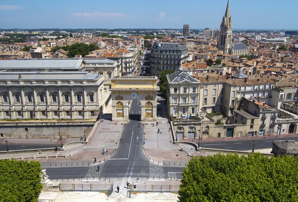 Appartement professionnel de 70 m² à Montpellier Écusson - Idéal pour profession libérale 