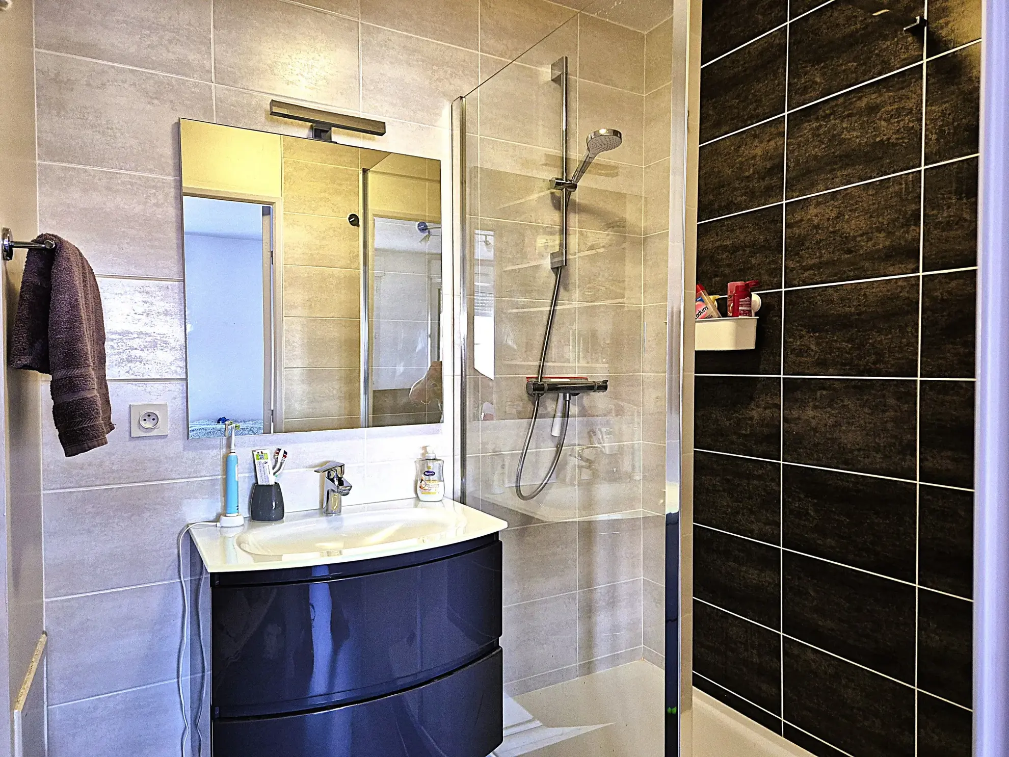 Appartement T1 rénové à vendre à Besançon - 32 m², Cave, Parking, Bonne performance énergétique 