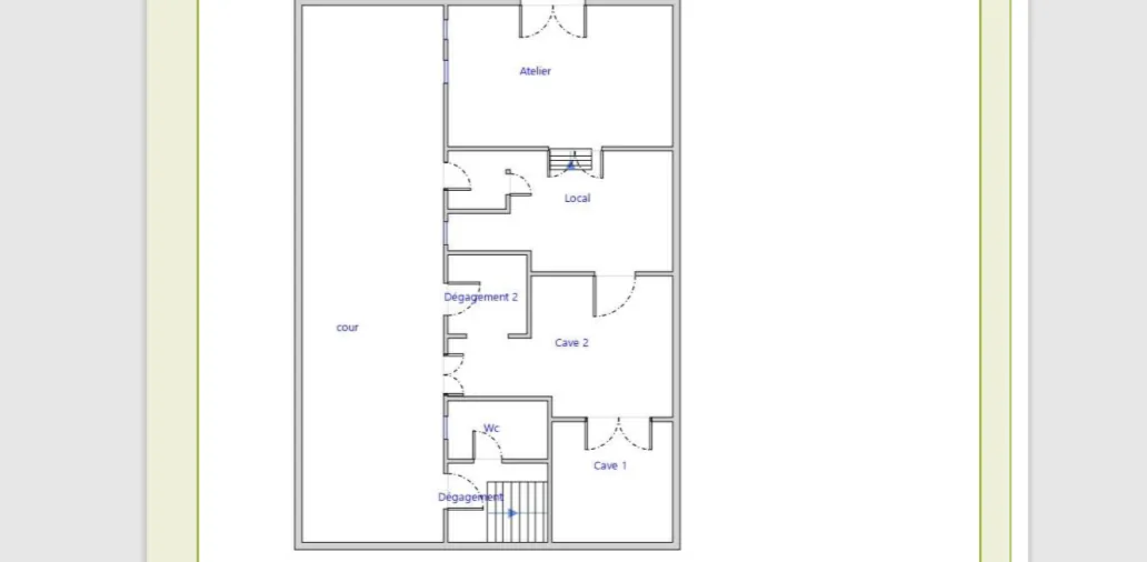 Maison de ville à rénover à Millau avec garage et jardin dans le centre-ville 