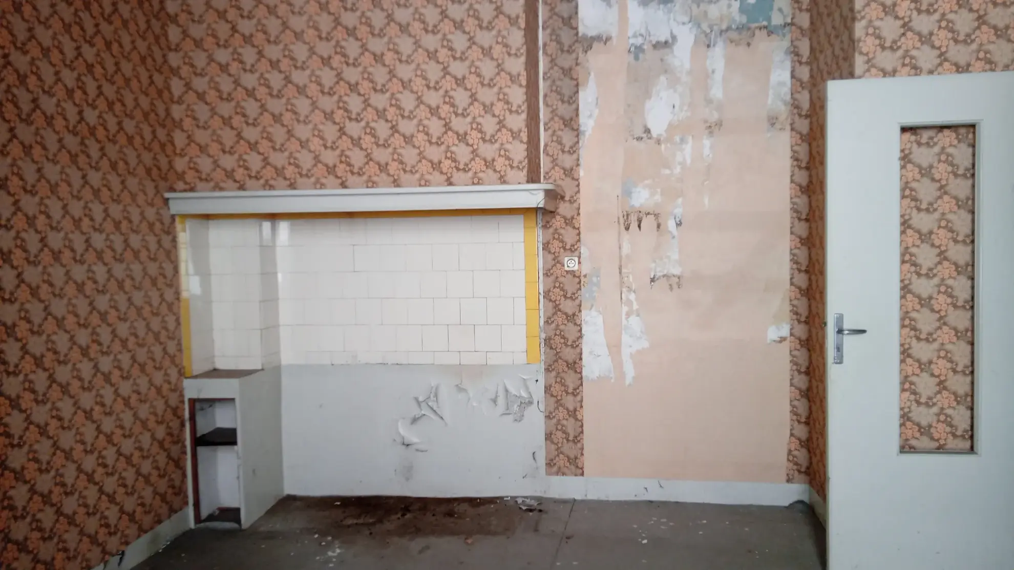 Maison de ville à rénover à Millau avec garage et jardin dans le centre-ville 