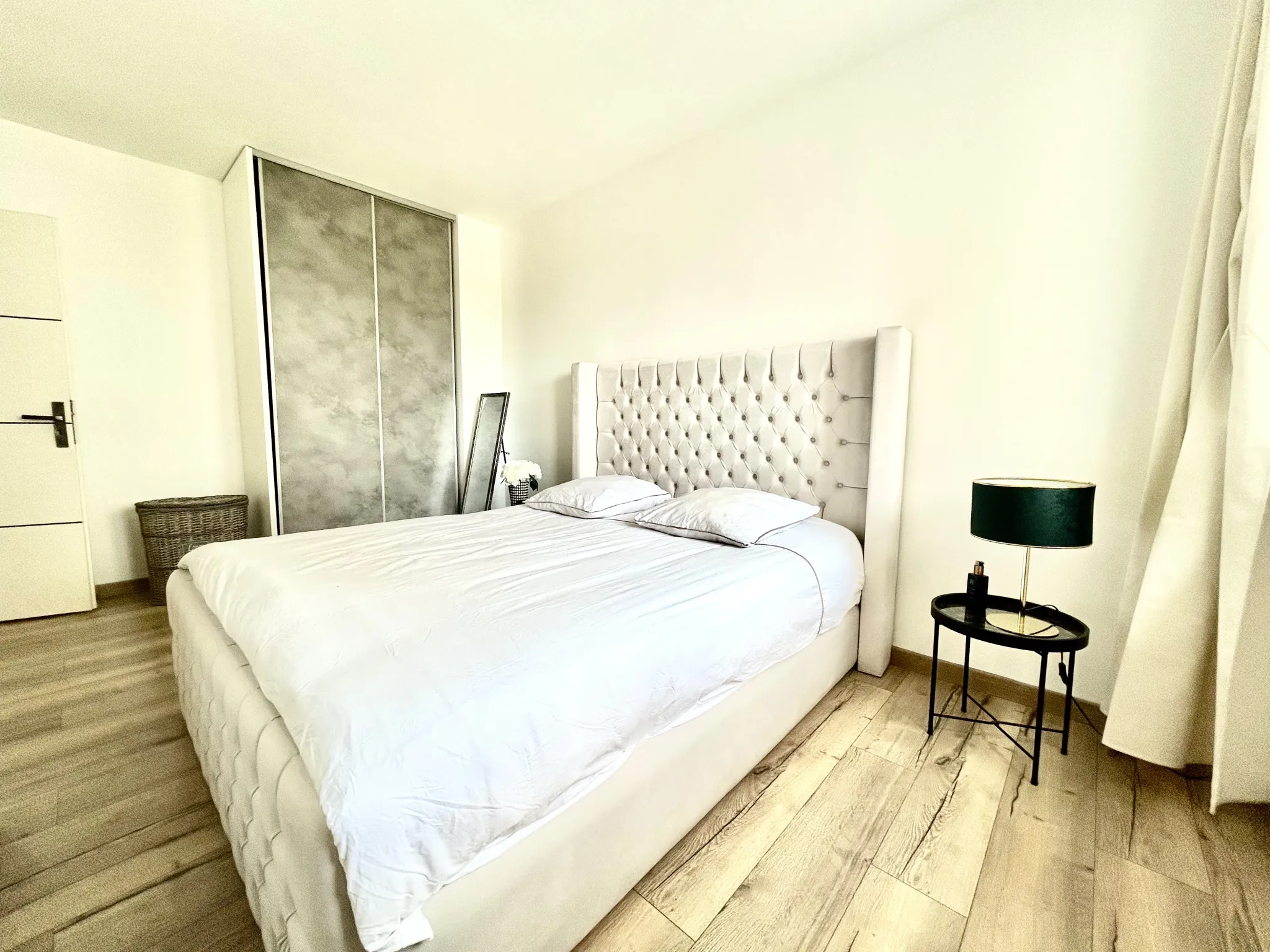 Vente appartement F4 lumineux et rénové à Chelles, proximité gare 