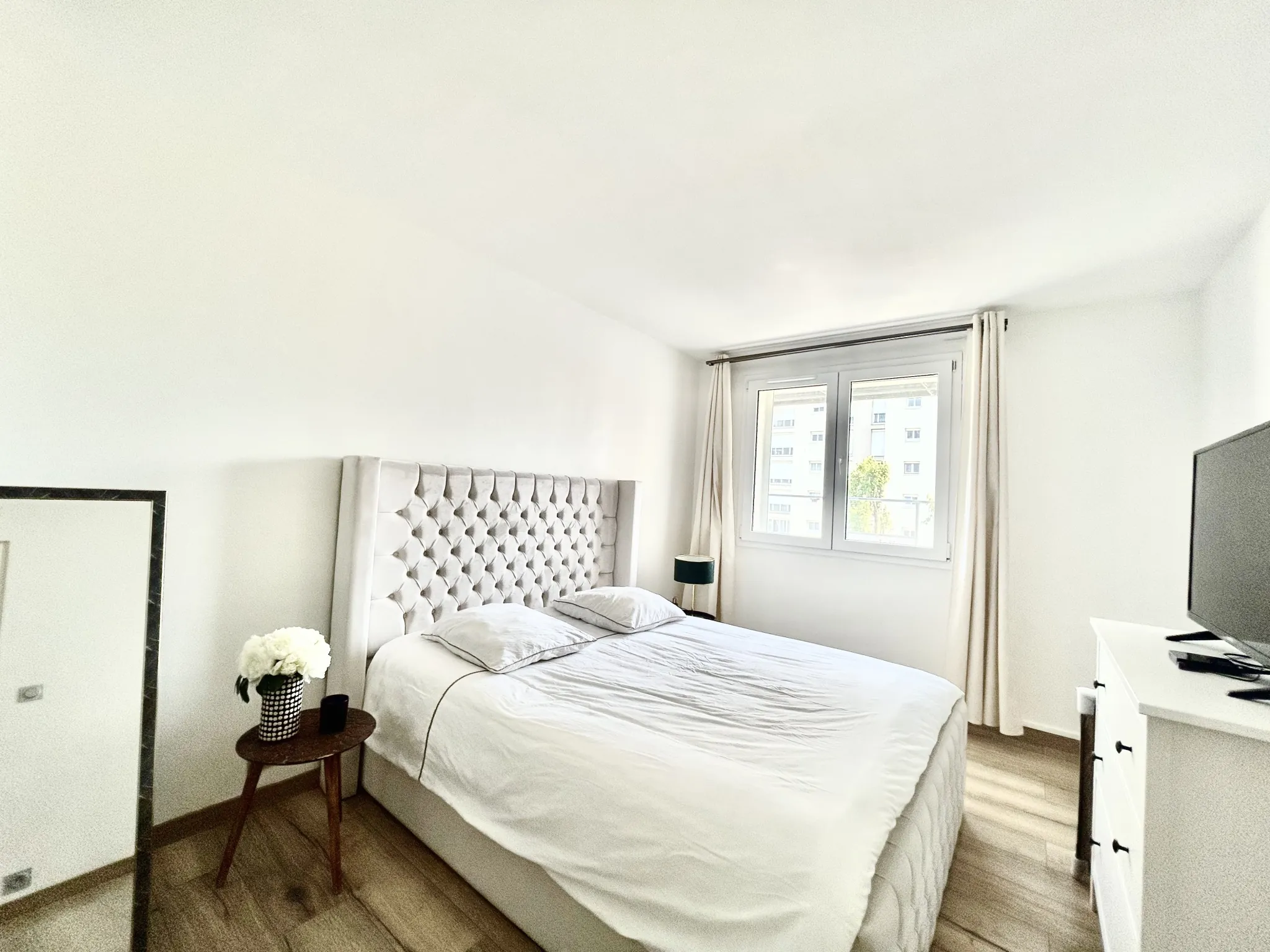Vente appartement F4 lumineux et rénové à Chelles, proximité gare 