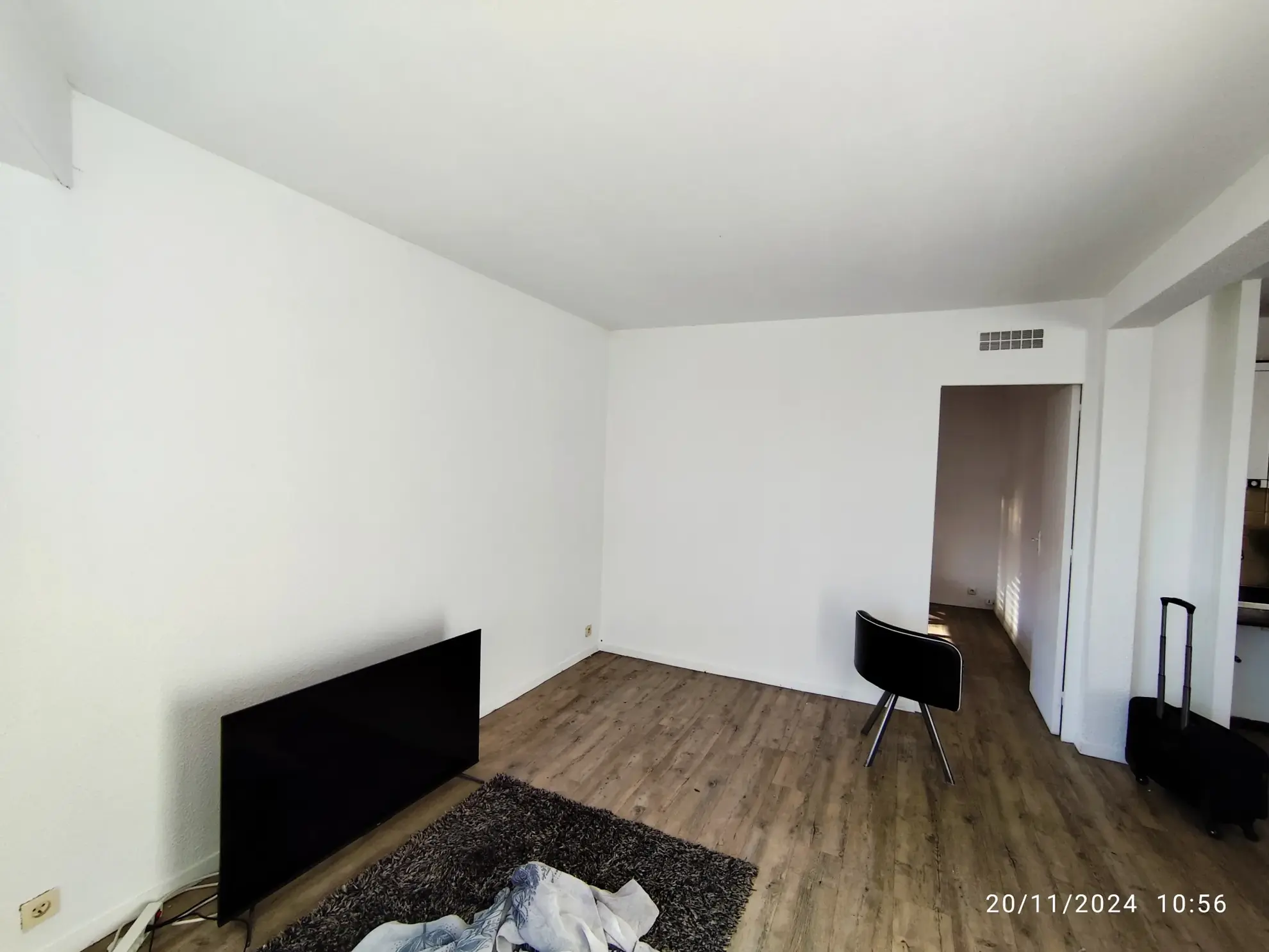 Appartement 2 pièces à vendre à Cergy – 42,29 m² avec balcon et garage 