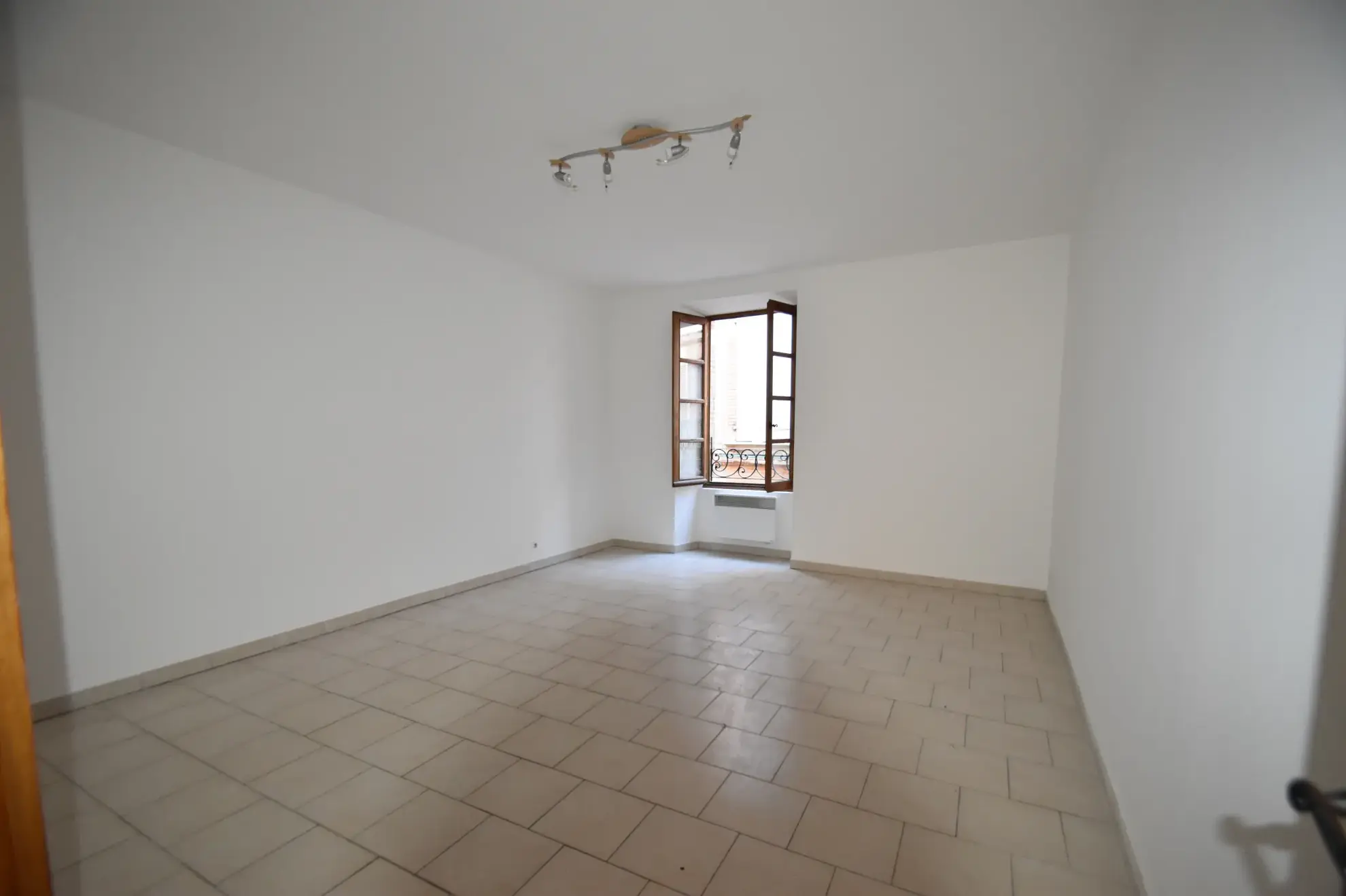 Appartement T3 à Caussade de 75 m² en plein cœur de ville 