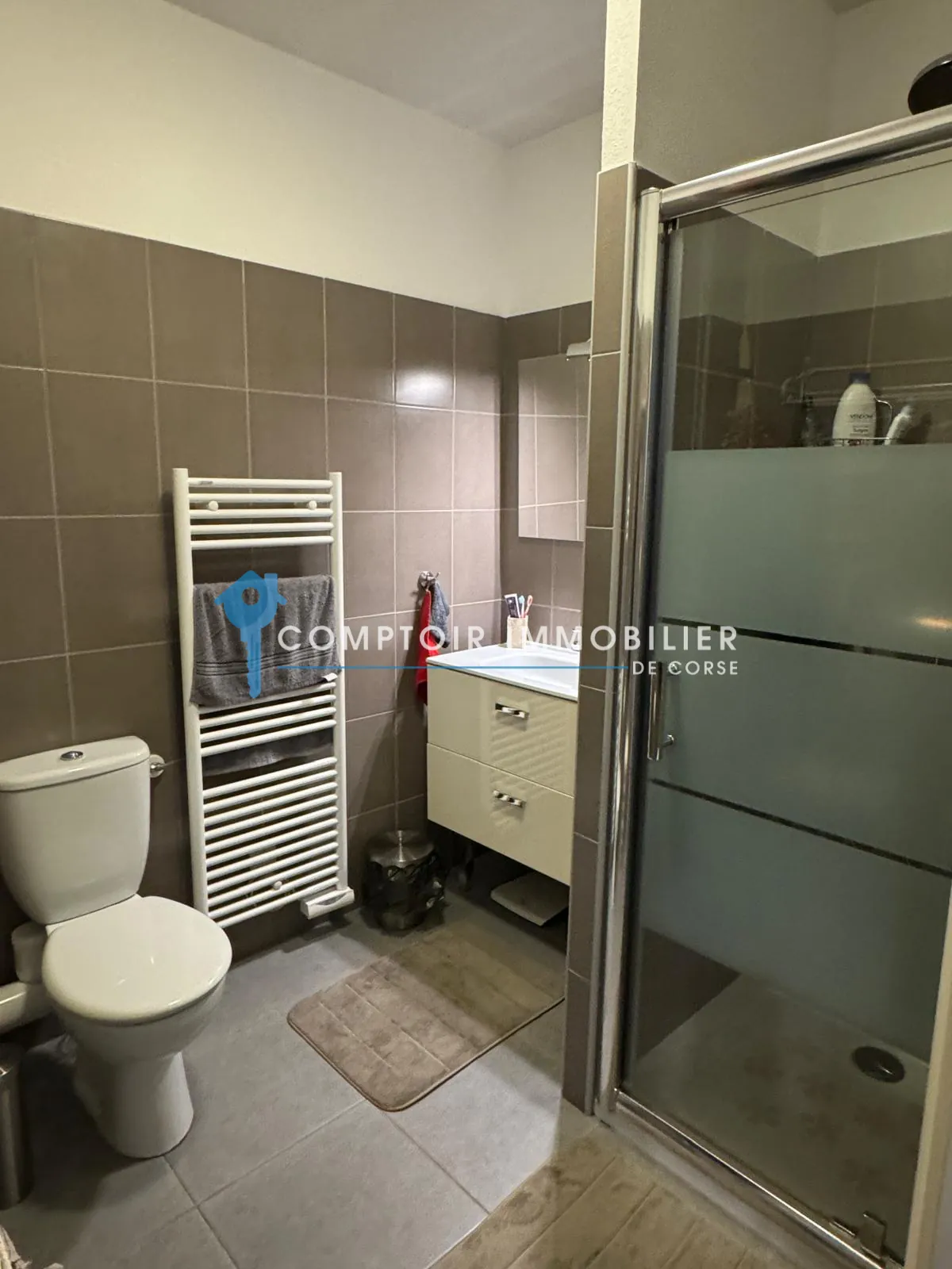 Appartement T2 de 50 m² à Aléria avec terrasse et vue montagne 