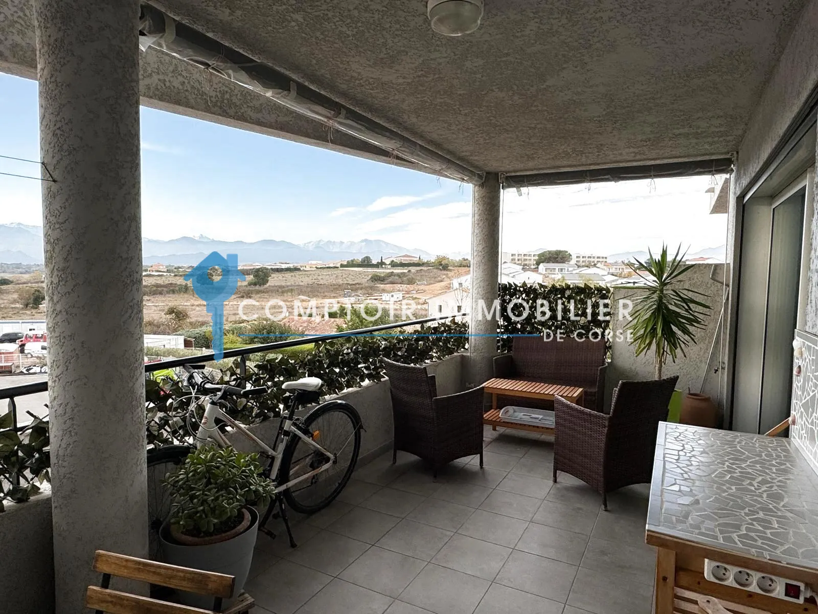 Appartement T2 de 50 m² à Aléria avec terrasse et vue montagne 