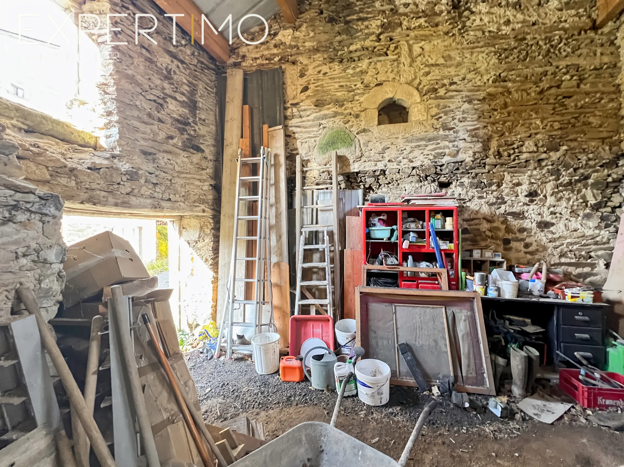 Magnifique maison rénovée de 110 m² avec jardin et terrain boisé au Bez 