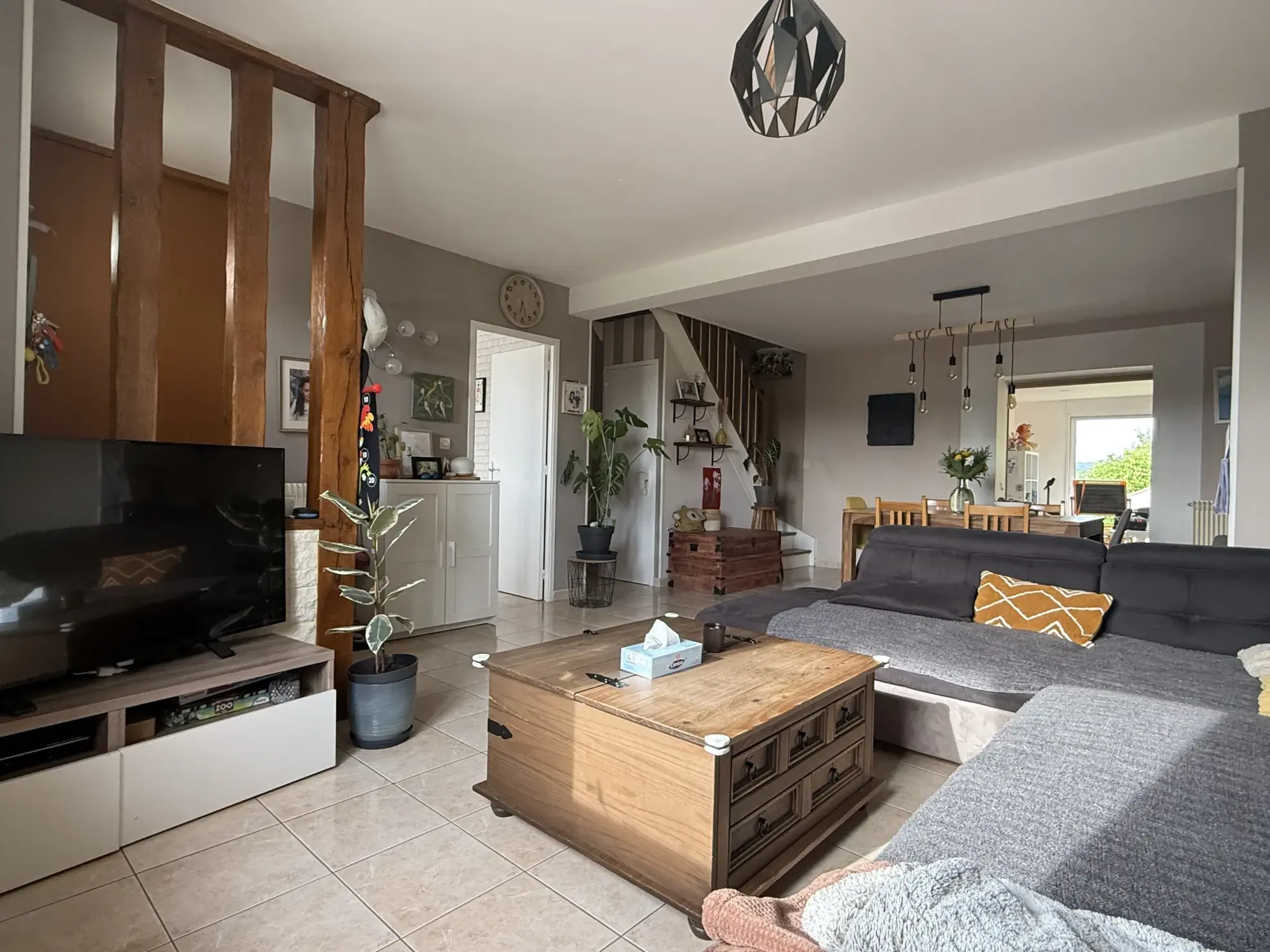 Maison familiale de 110 m² à Saint-Pierre-en-Auge avec jardin et sous-sol 