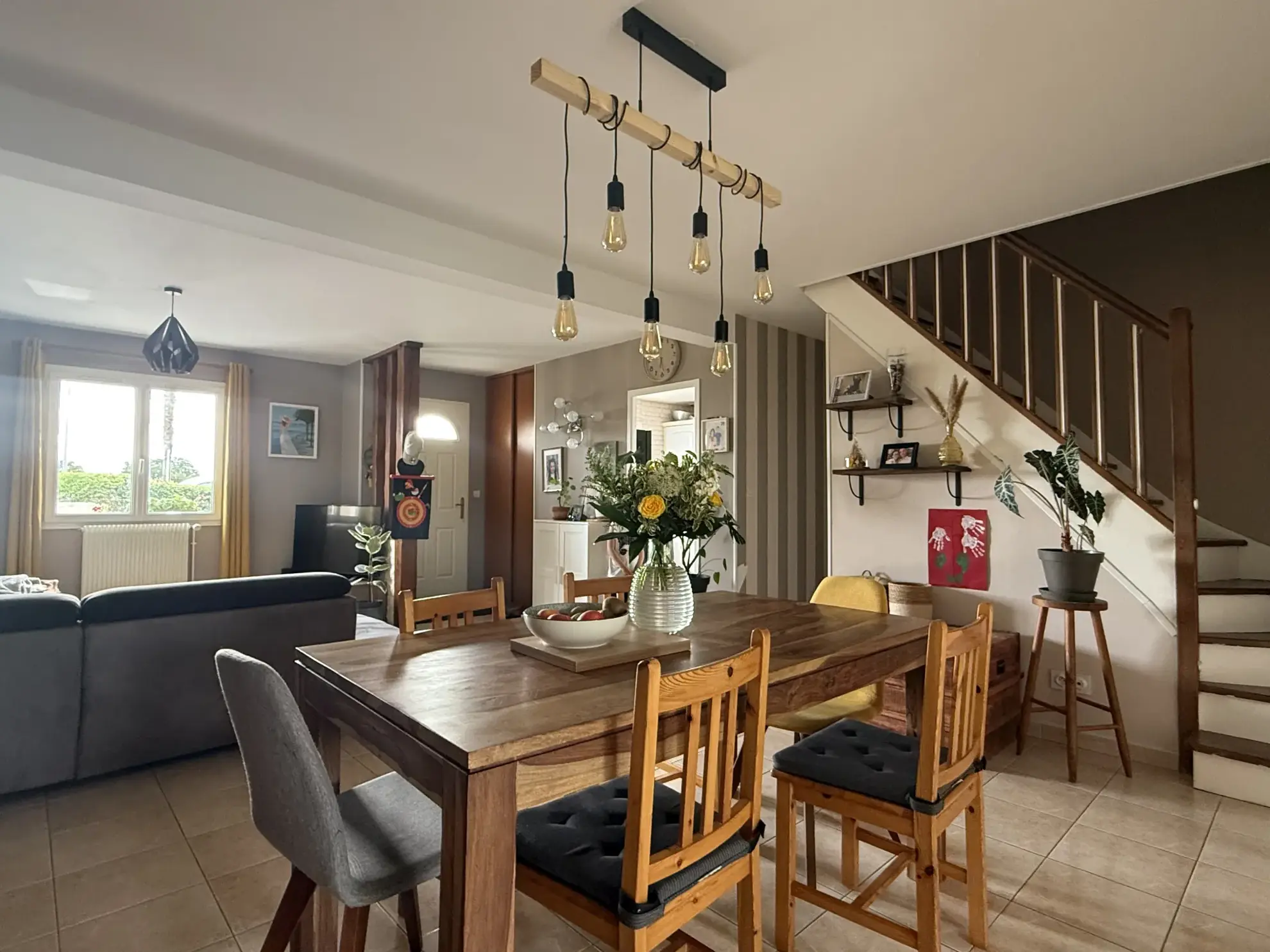 Maison familiale de 110 m² à Saint-Pierre-en-Auge avec jardin et sous-sol 