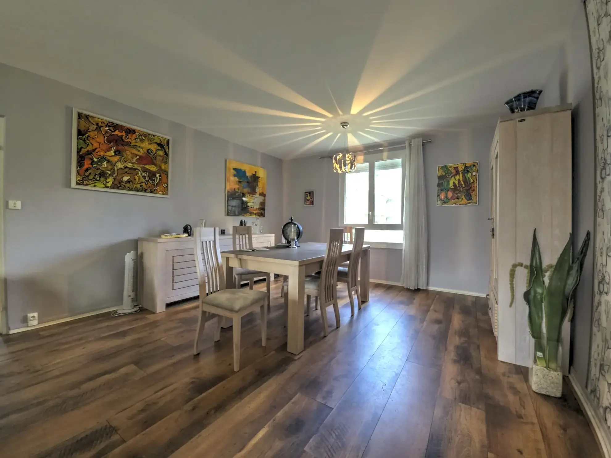 Appartement spacieux de 109 m² à Limoges, 4 chambres avec parking et cave 