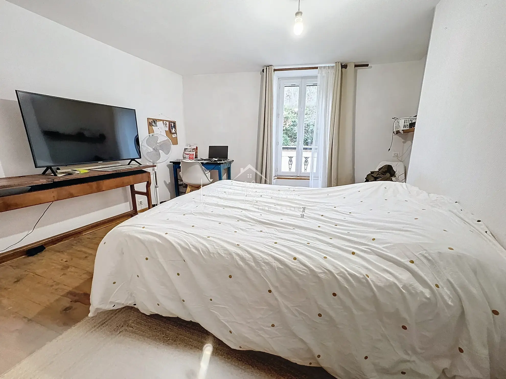 Maison de village T5 rénovée avec balcon à Camarès - Excellent état 