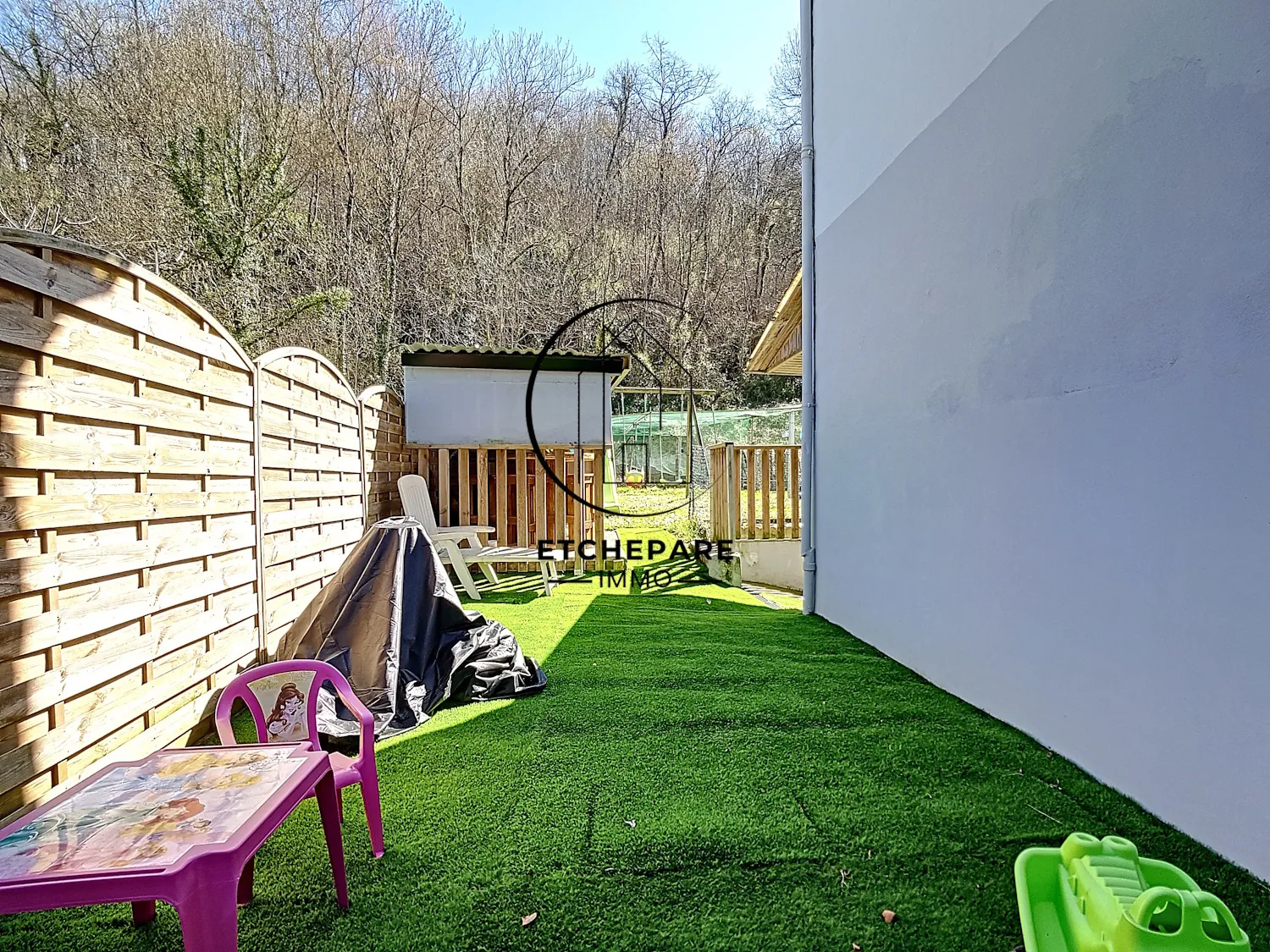 Belle maison rénovée de 133 m2 à Mauléon-Licharre, centre-ville, 5 chambres 