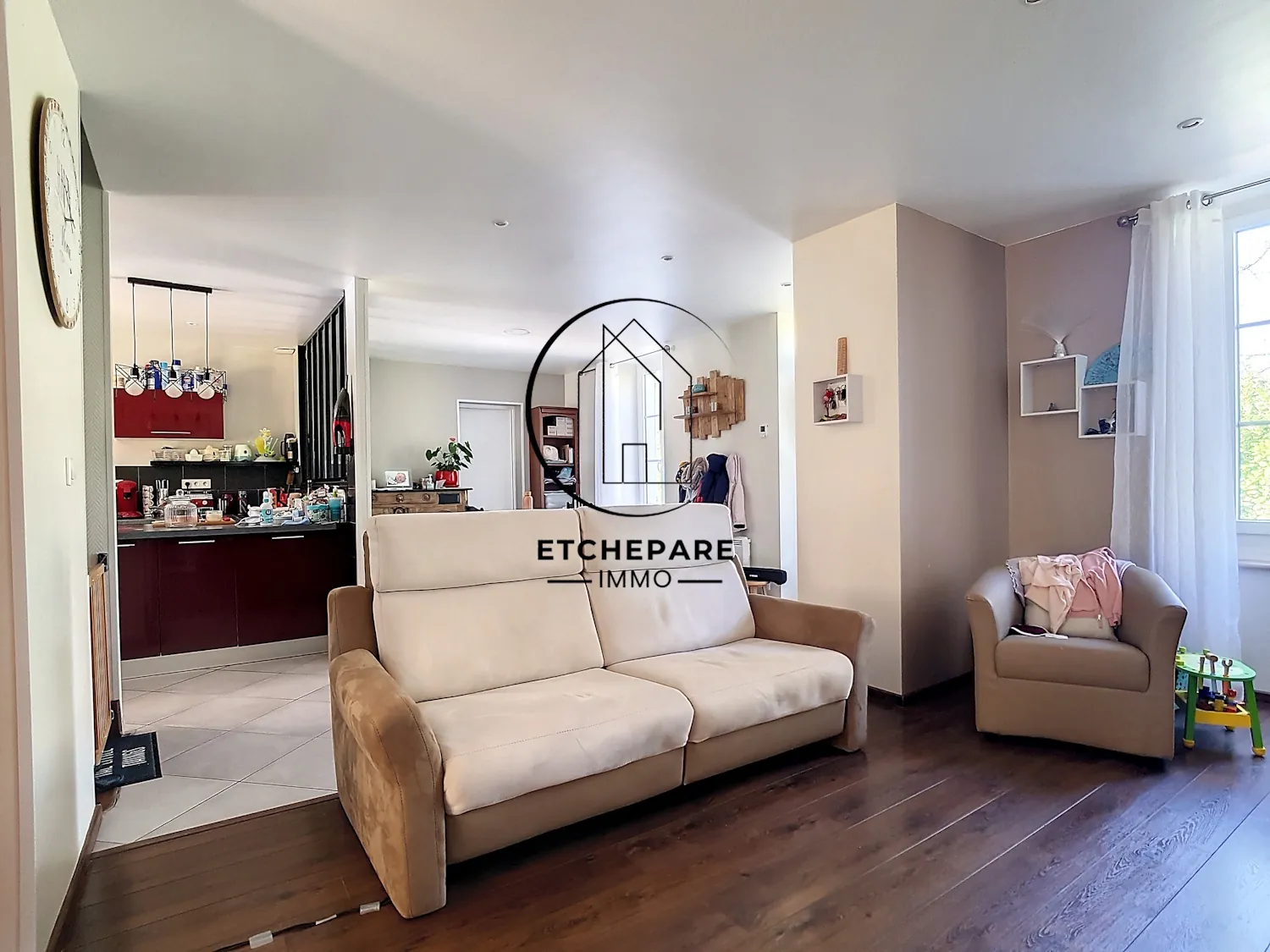 Belle maison rénovée de 133 m2 à Mauléon-Licharre, centre-ville, 5 chambres 