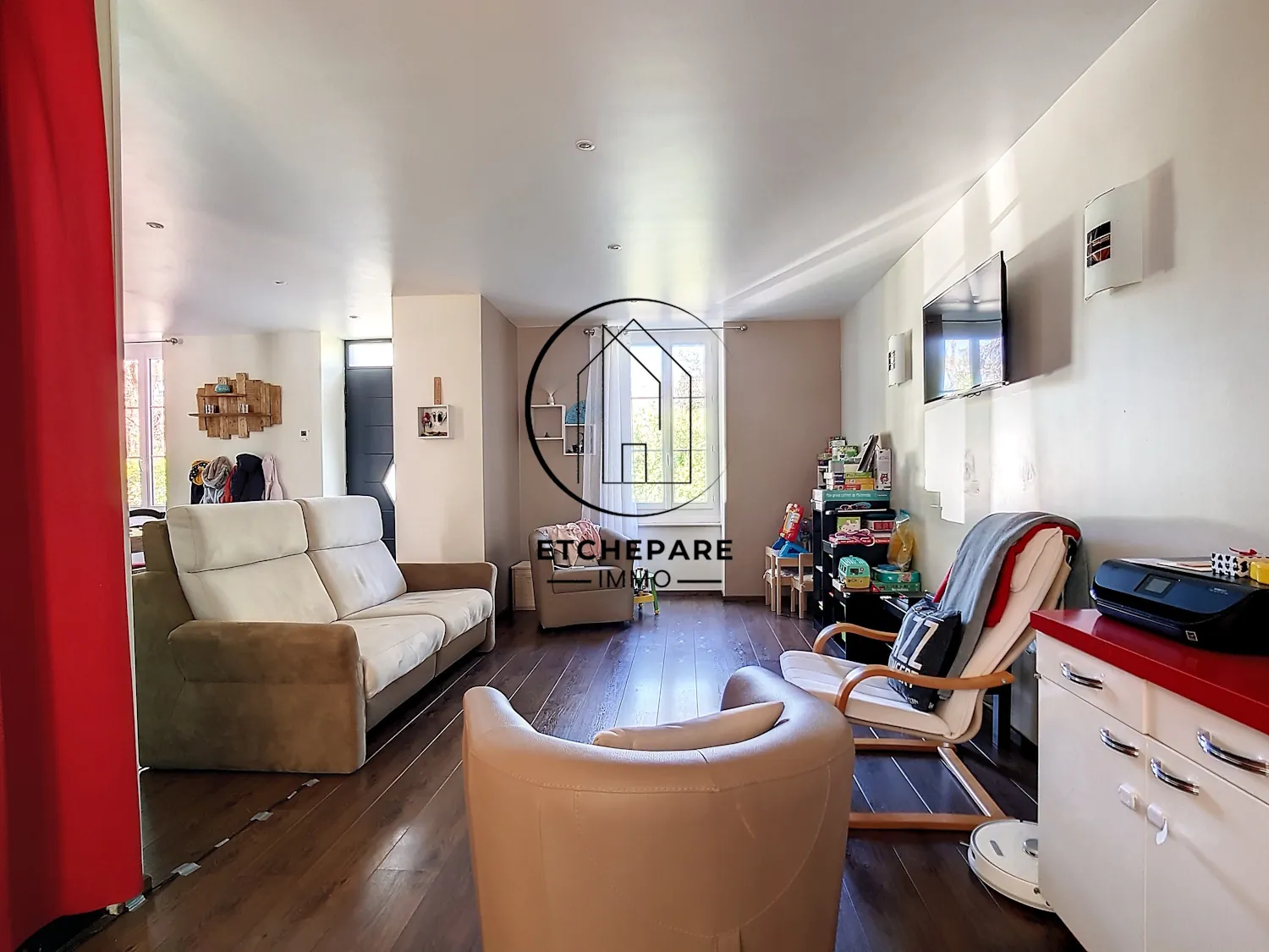 Belle maison rénovée de 133 m2 à Mauléon-Licharre, centre-ville, 5 chambres 