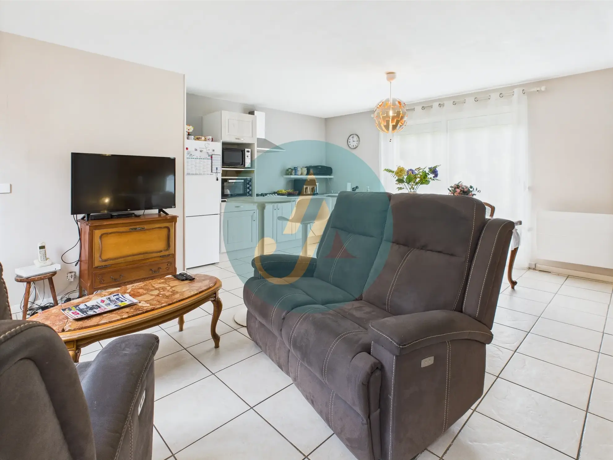 Maison lumineuse de 63m² avec sous-sol et terrain clos à Chatillon-sur-Loire 