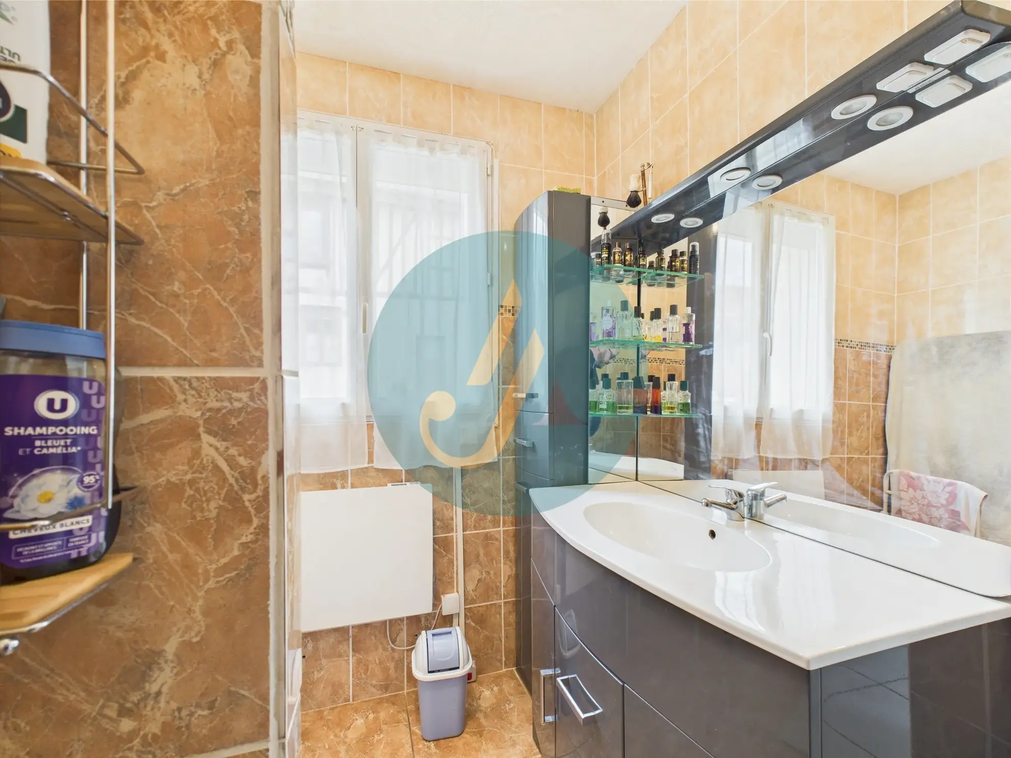 Maison lumineuse de 63m² avec sous-sol et terrain clos à Chatillon-sur-Loire 