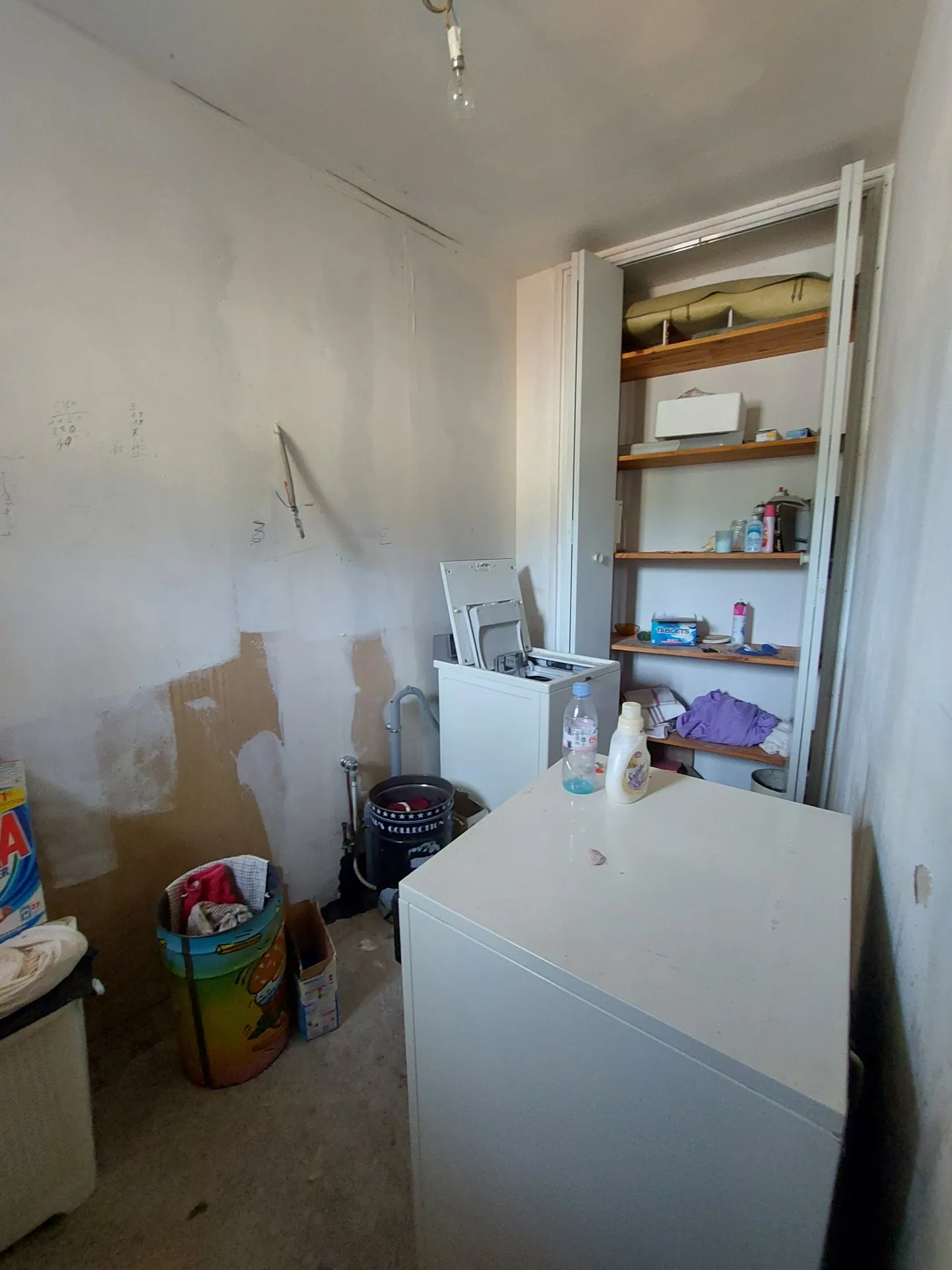 Maison de village à rénover avec local commercial en centre-ville à Brusque 