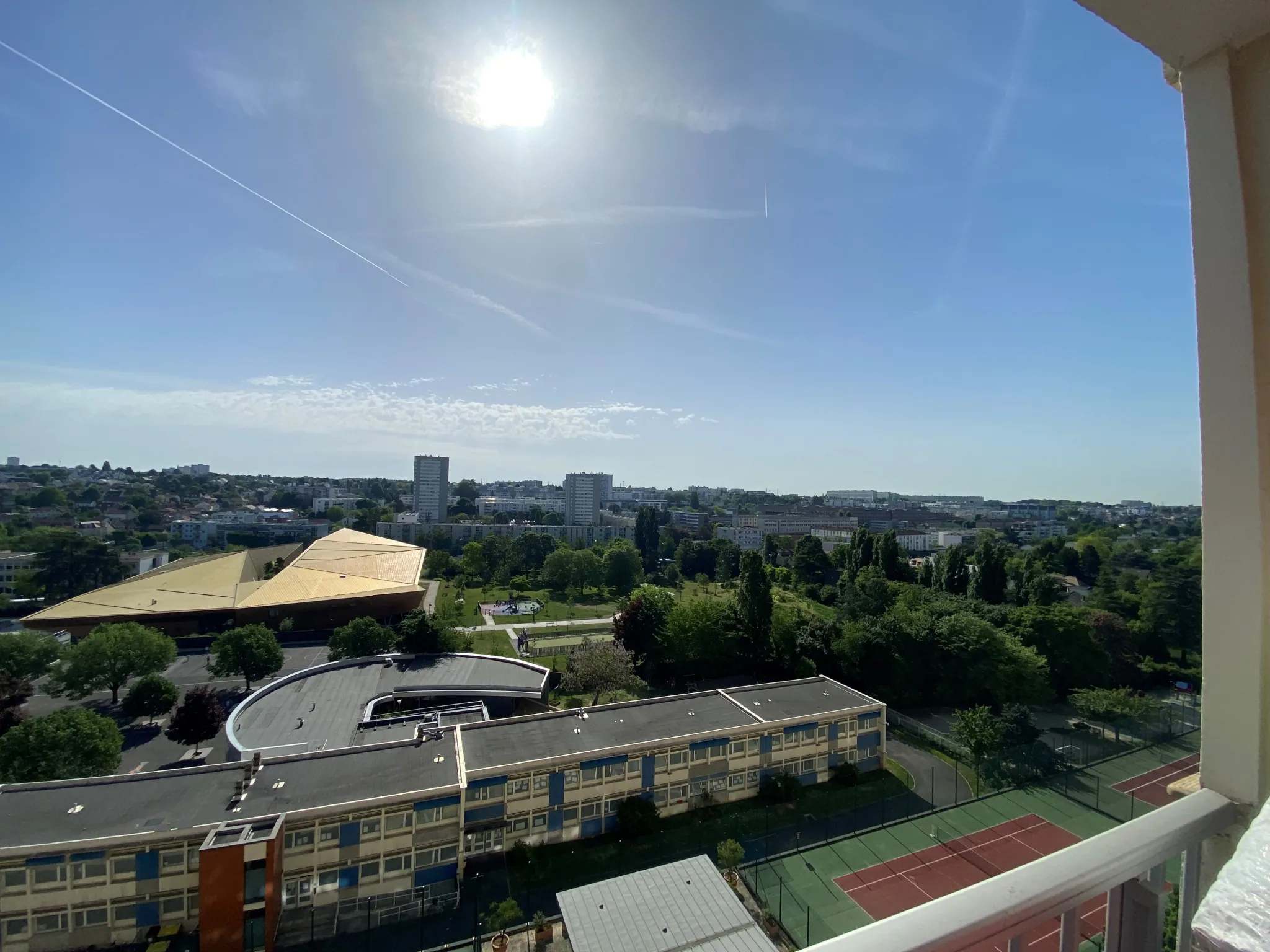 Appartement 3 pièces à Antony avec vue dégagée, balcon et cave - Résidence La Fontaine 