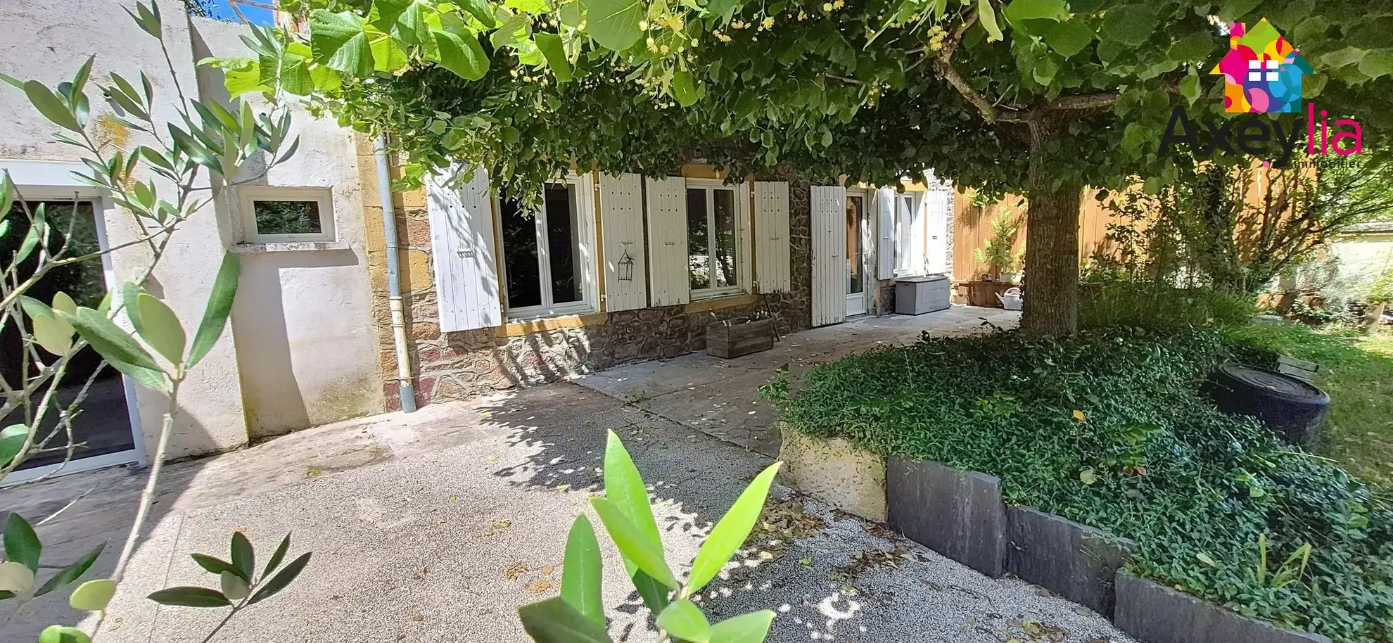 Maison à vendre à Chauffailles avec 4 chambres et terrain clos