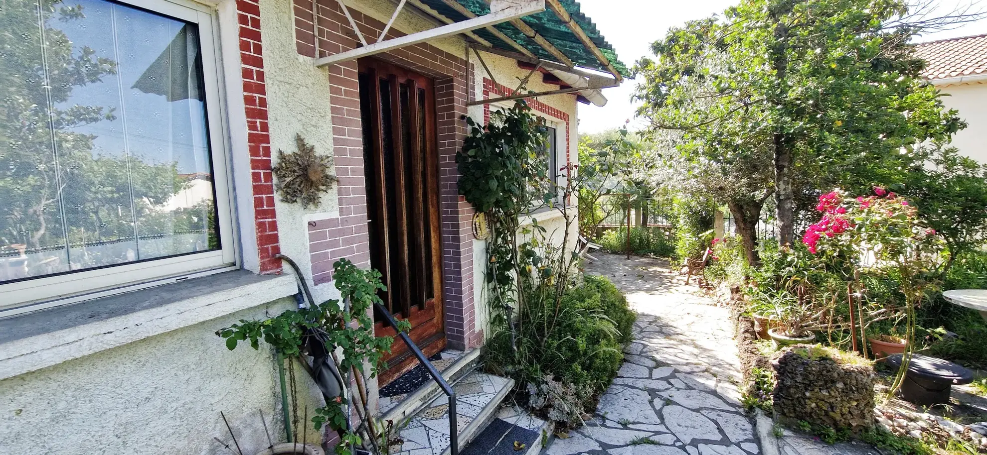 Charmante maison de village avec jardin à Saint-Julien-les-Rosiers, proche d'Alès 