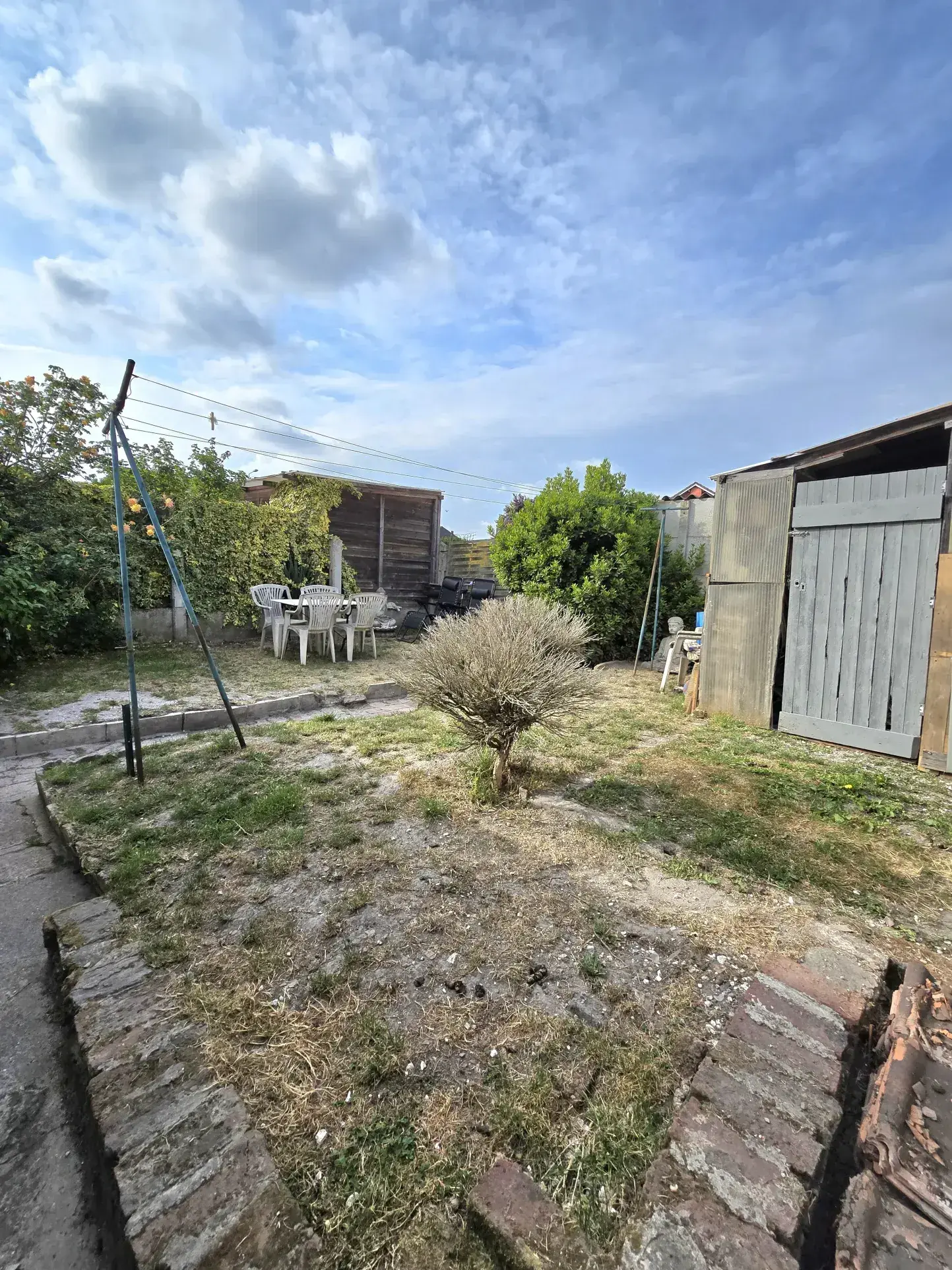 Maison semi plain-pied à vendre à Noeux-les-Mines avec jardin et dépendance 