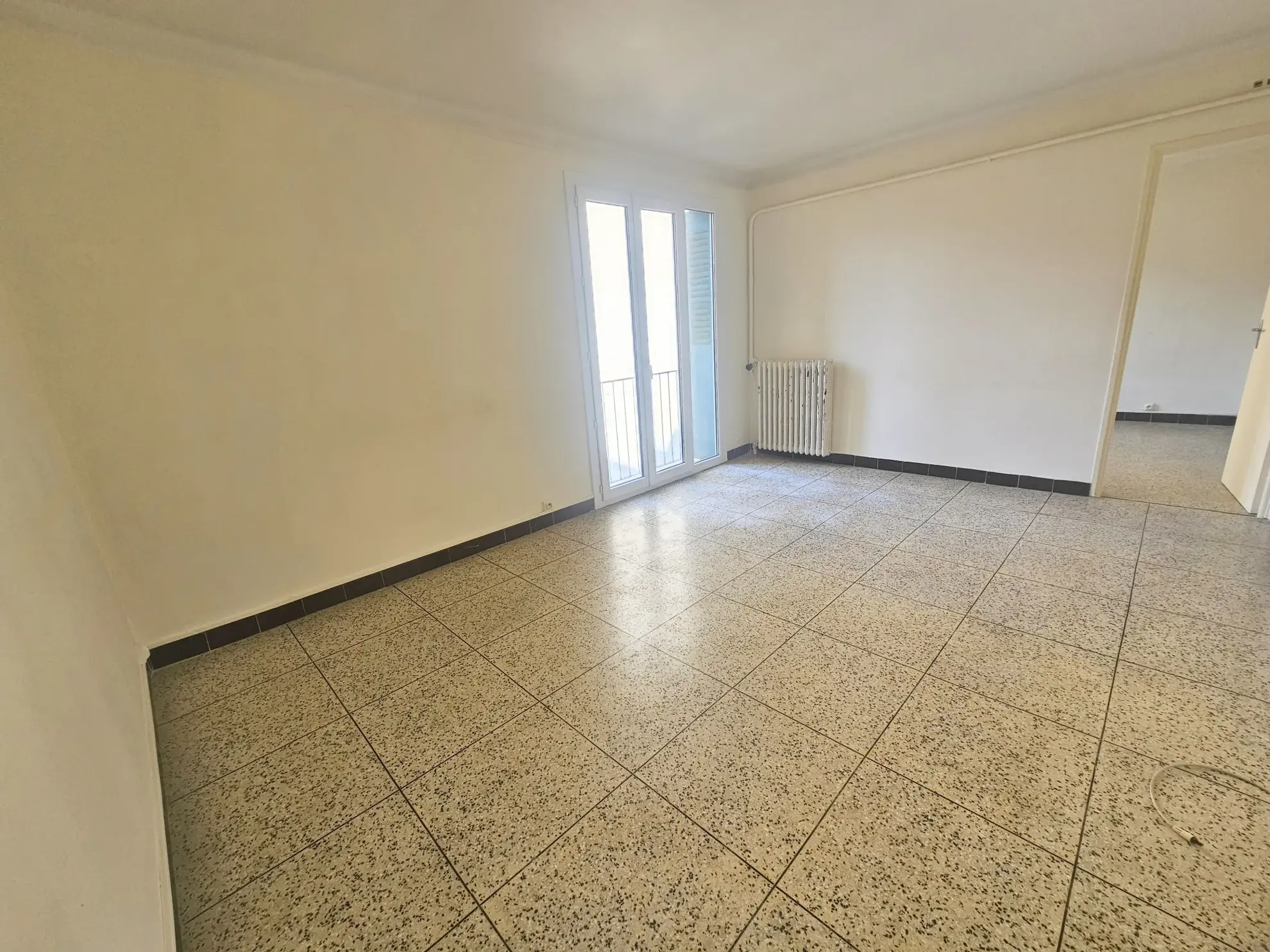 Appartement T3 lumineux de 50m² avec cave à Montpellier Écusson 