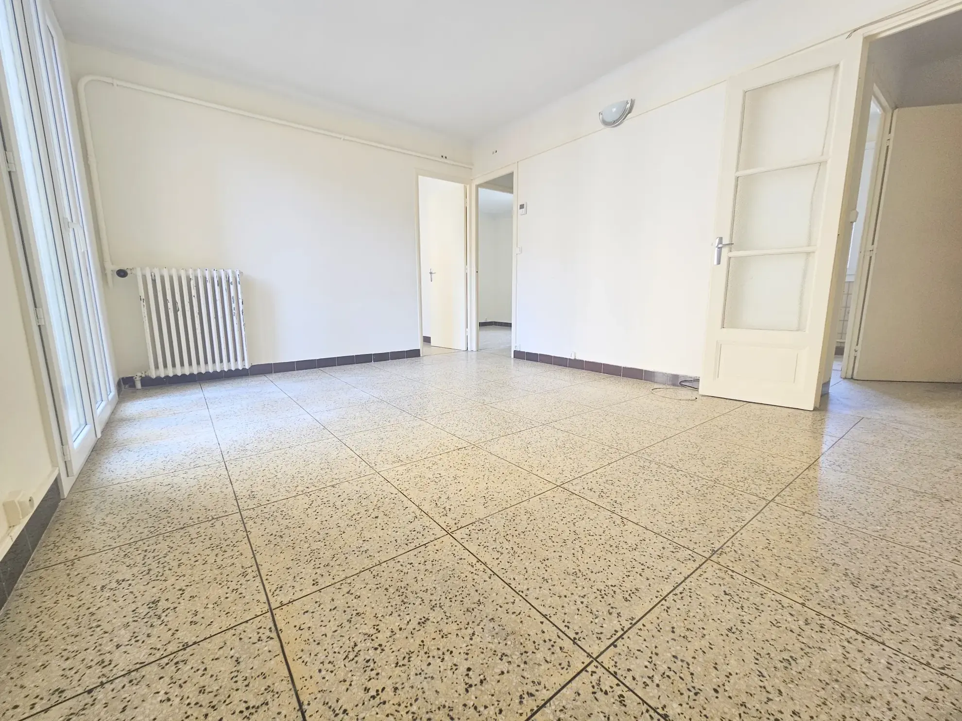 Appartement T3 lumineux de 50m² avec cave à Montpellier Écusson 