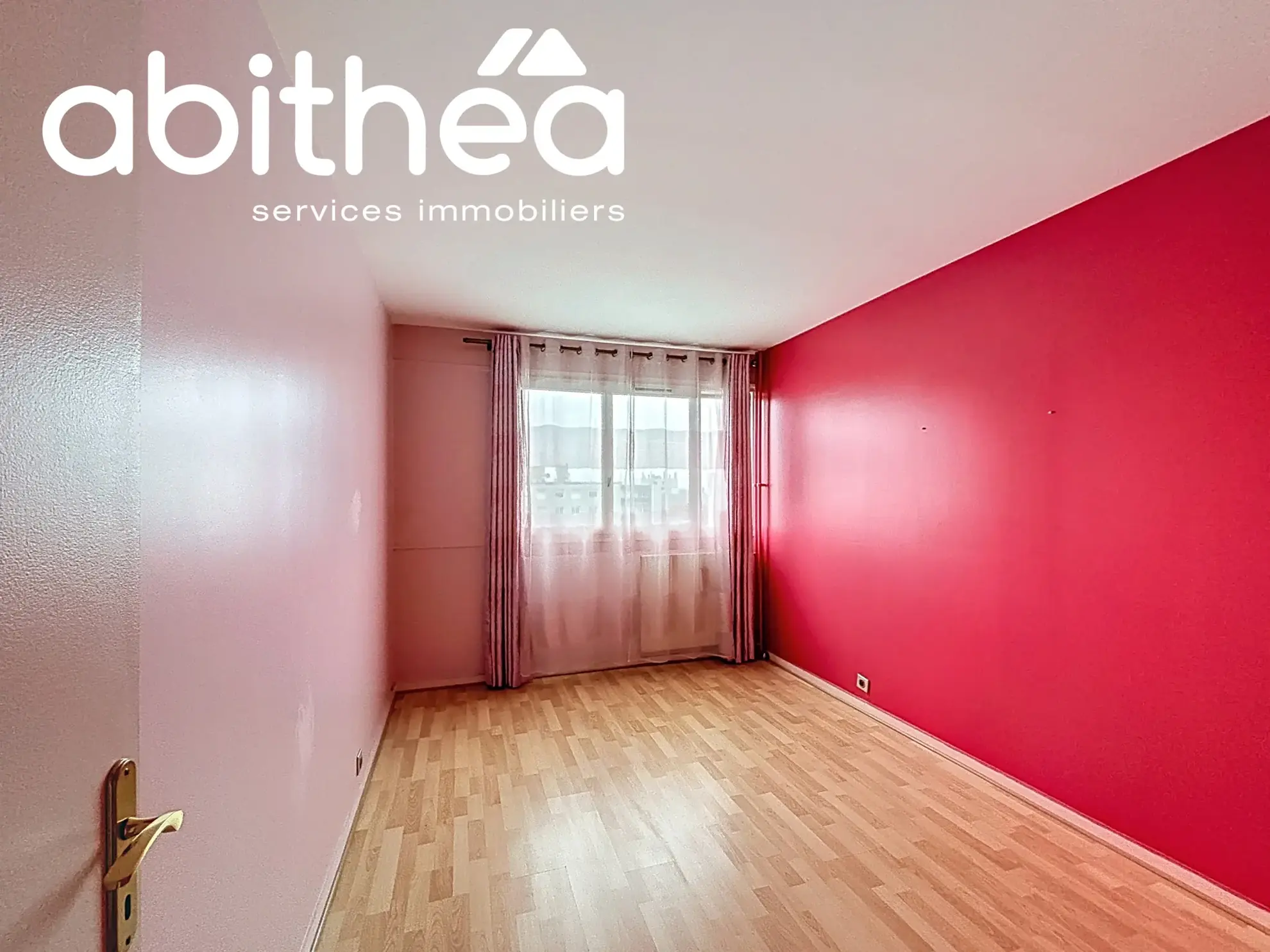 Appartement 3 pièces avec balcon, cave et box à Choisy-le-Roi 