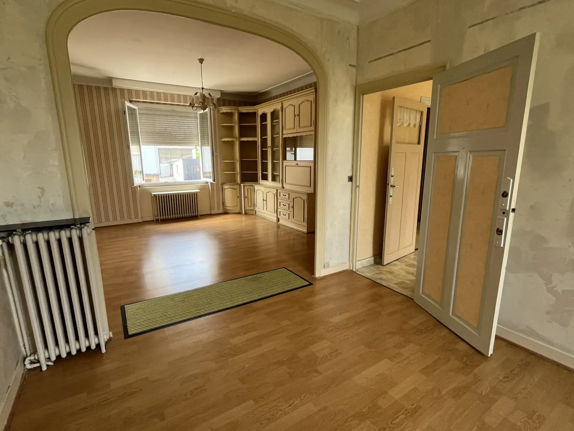 Maison à Thouars de 93 m² avec jardin, garage et 3 chambres proche commerces 