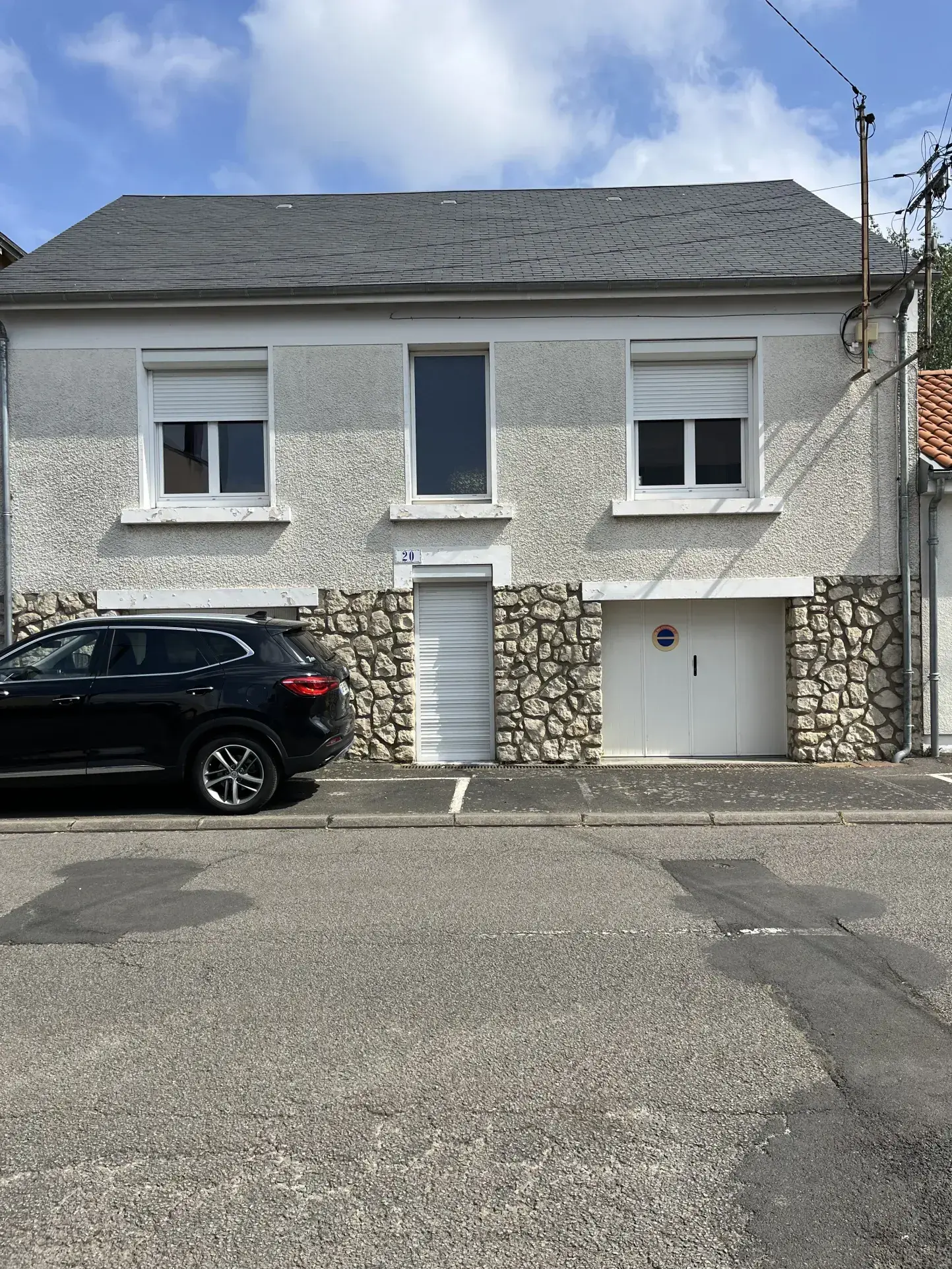 Maison à Thouars de 93 m² avec jardin, garage et 3 chambres proche commerces 