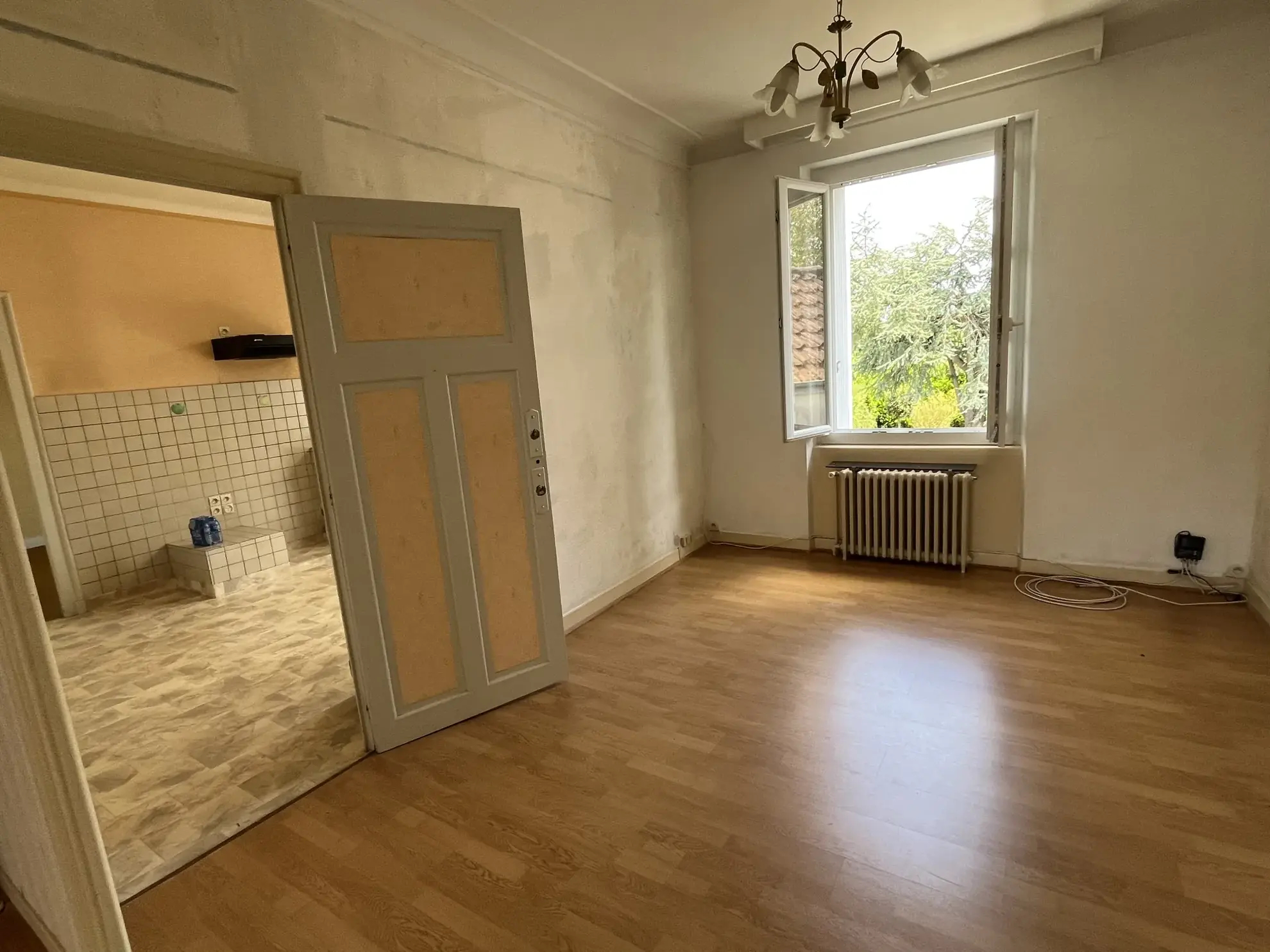Maison à Thouars de 93 m² avec jardin, garage et 3 chambres proche commerces 