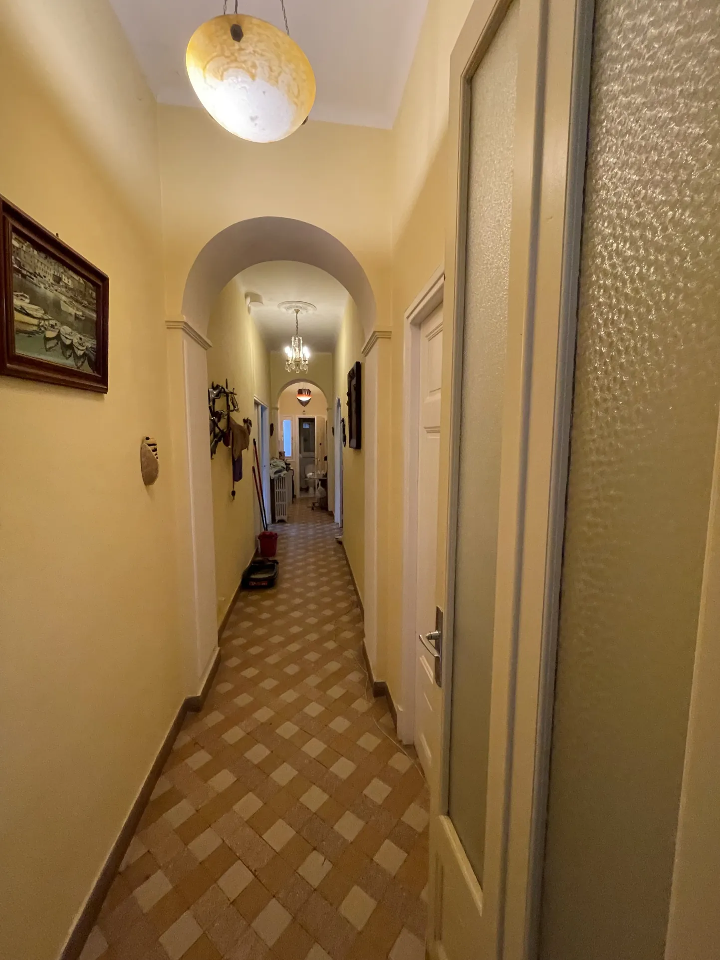 Maison en pierre avec dépendance et terrain arboré à Generargues 