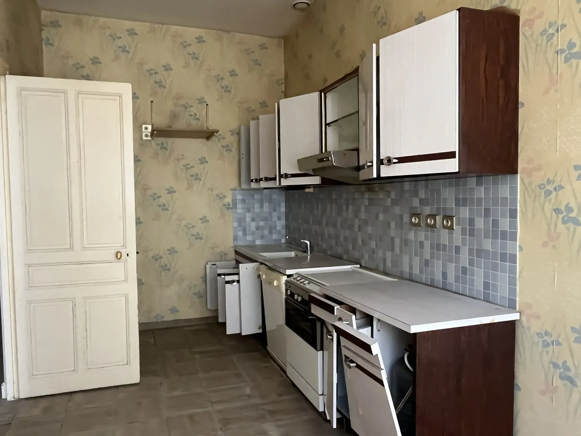 Charmante maison de ville 186 m² avec jardin et vue dégagée à Bourbonne-les-Bains