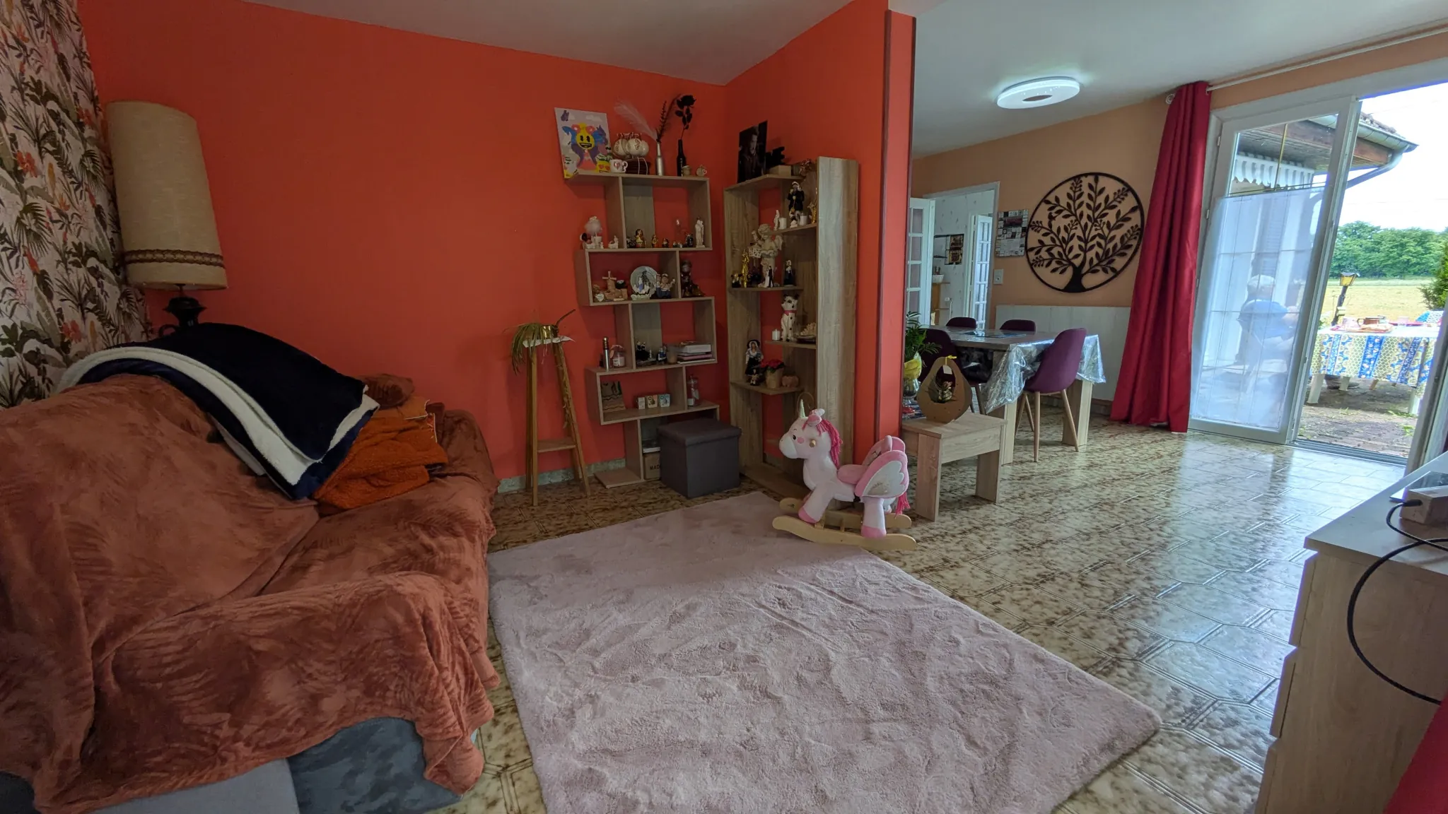 Maison individuelle avec 3 chambres et terrain de 2300m² à Bans 