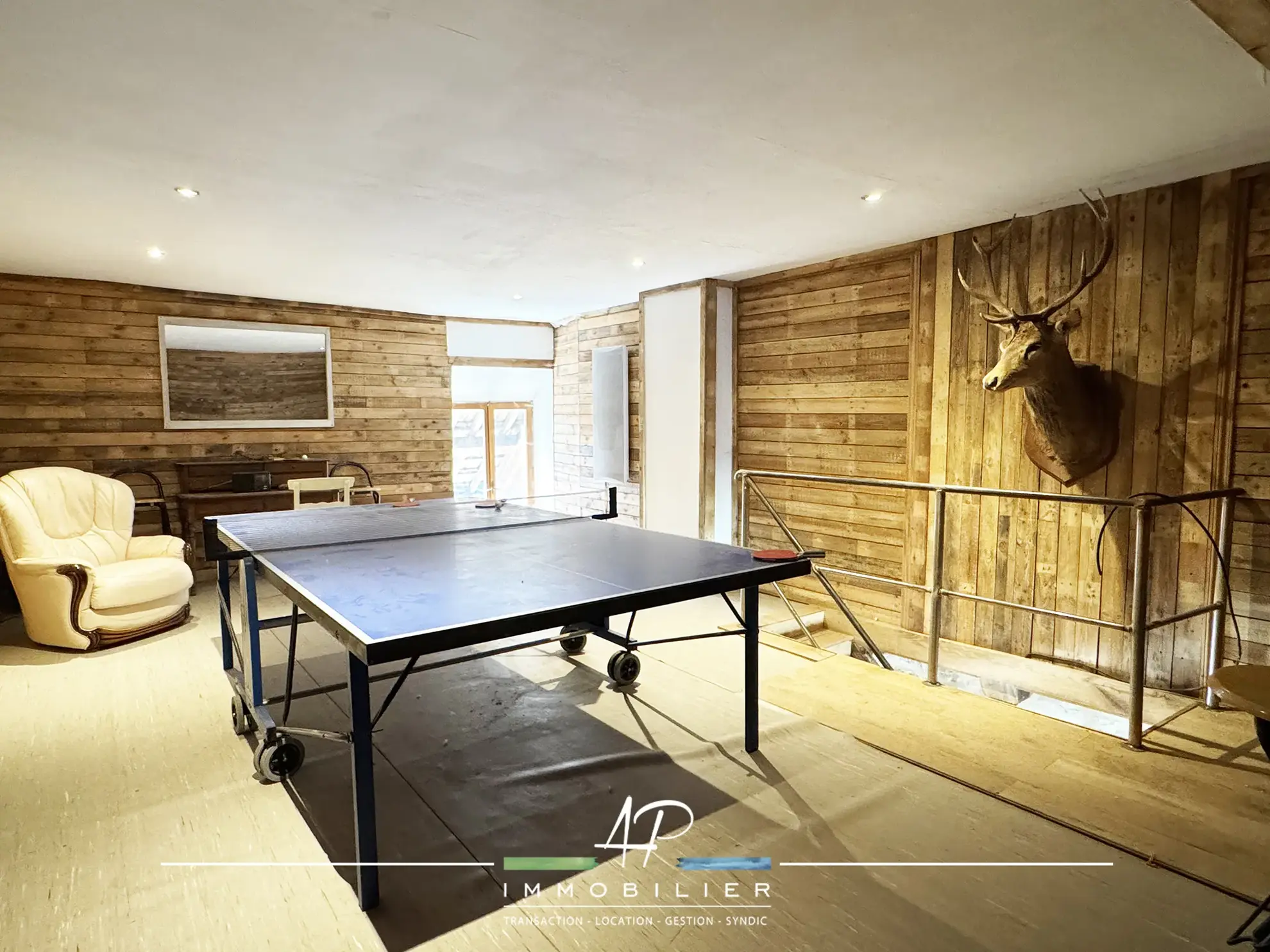 Charmante maison en pierres de 231 m² avec extérieur à Champagne-sur-Vingeanne 