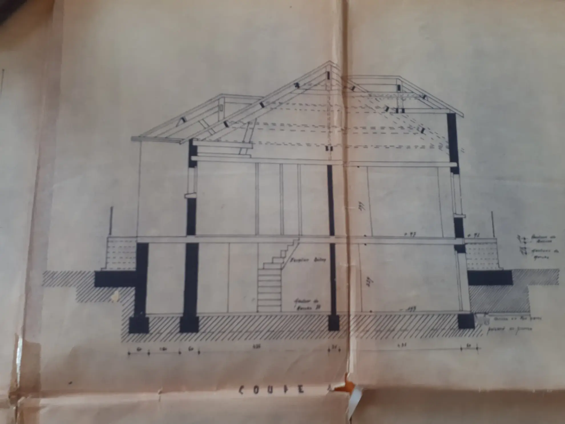 Maison d'architecte de 97 m² avec jardin à Les Ormes, proche Poitiers 