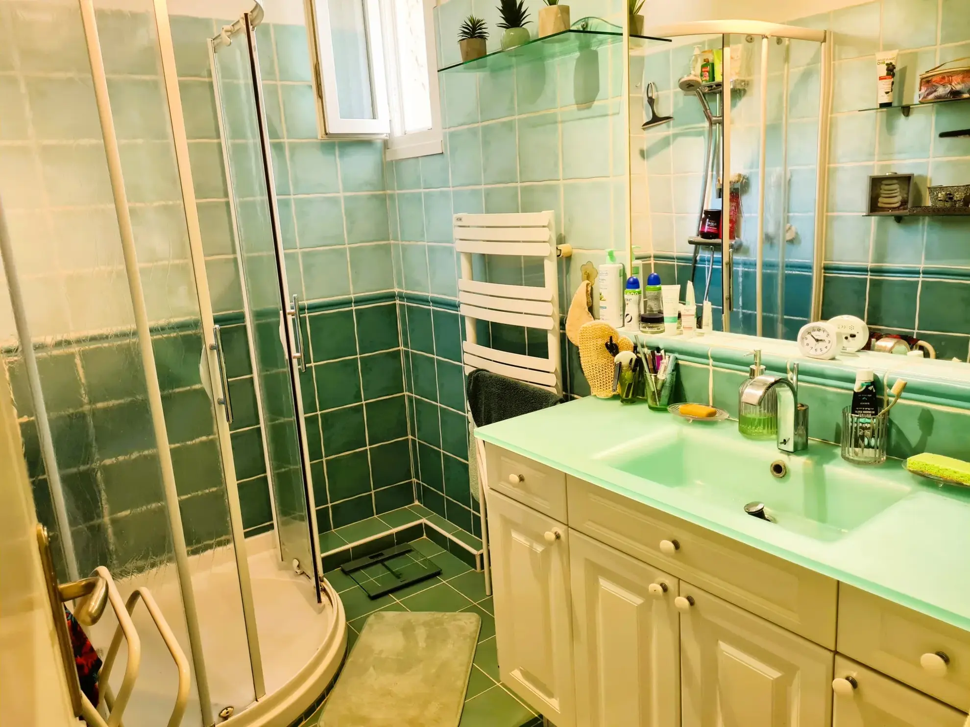 Maison de plain-pied avec grand terrain à Alès, proche centre-ville 