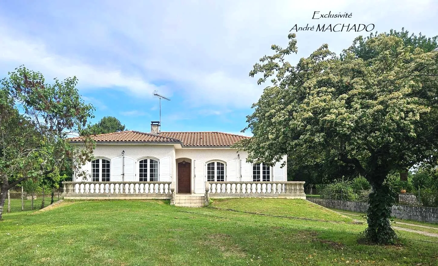 Villa élégante de 124 m² à Lavardac avec garage et sous-sol, proche du centre-ville