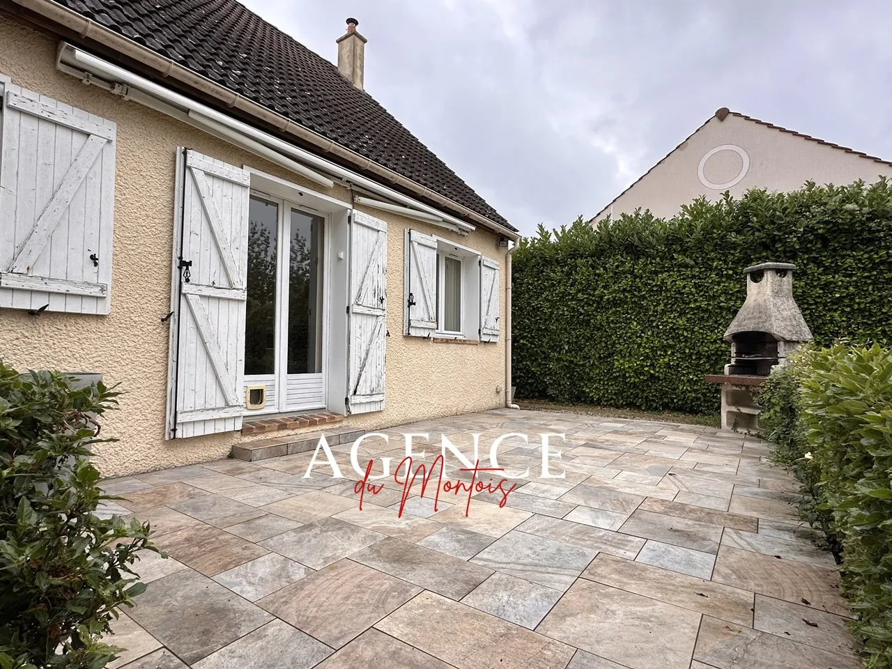 Maison à Bray-sur-Seine avec jardin clos et 4 chambres, confort moderne 