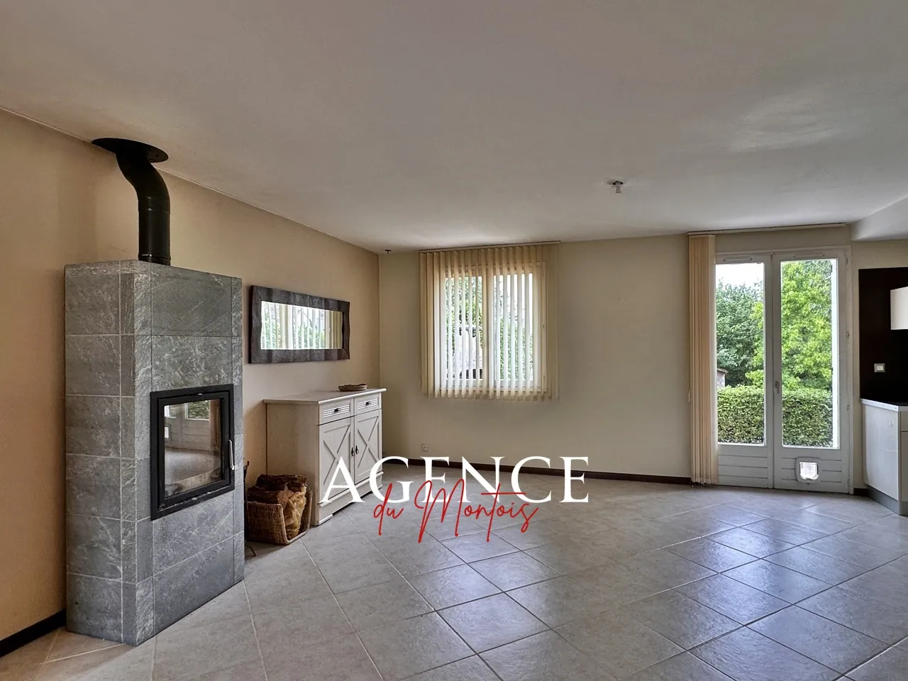 Maison à Bray-sur-Seine avec jardin clos et 4 chambres, confort moderne 