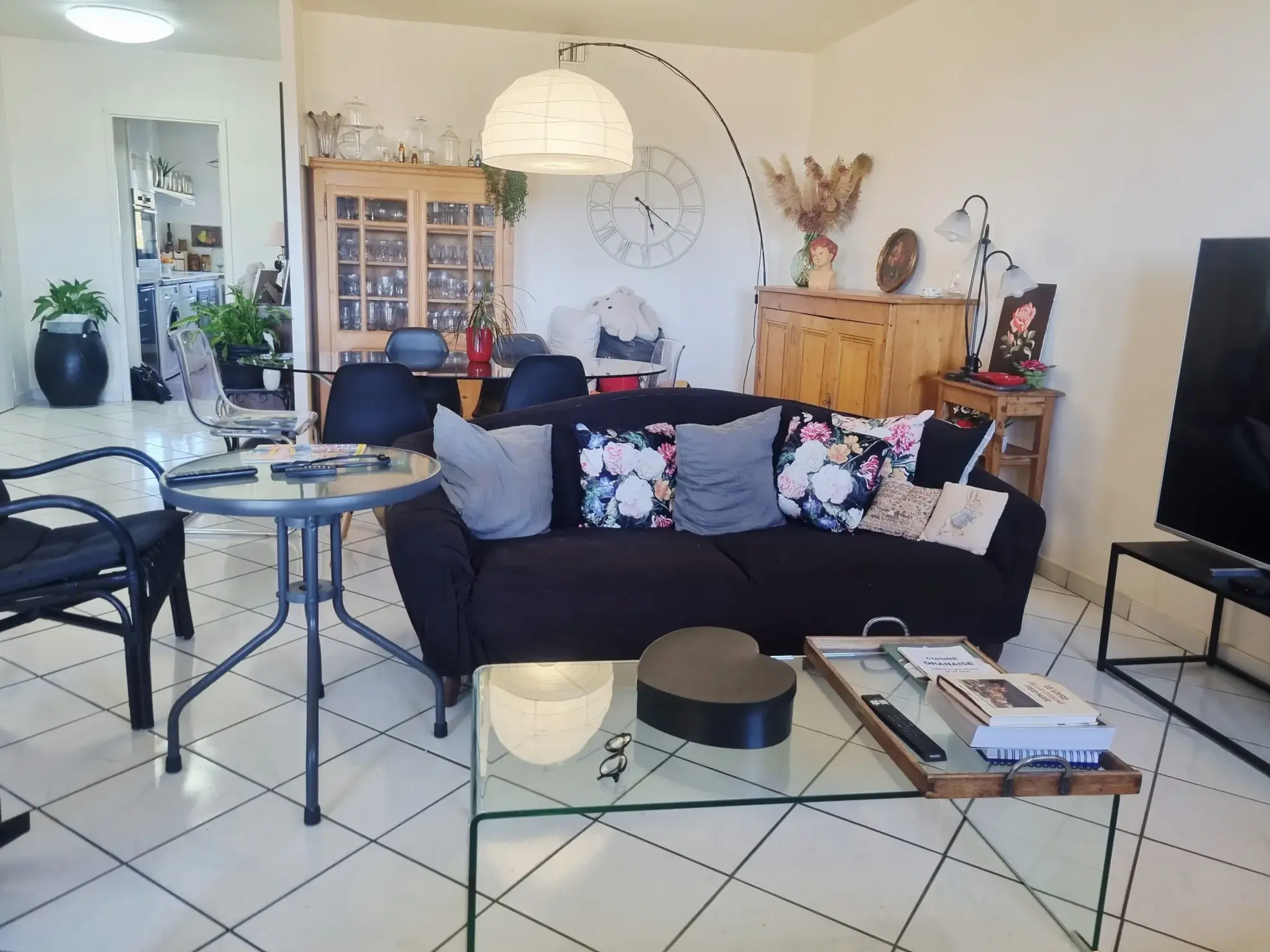 Appartement d’Exception de 120 m² à Martigues avec Vue Dégagée et Parking Privé 